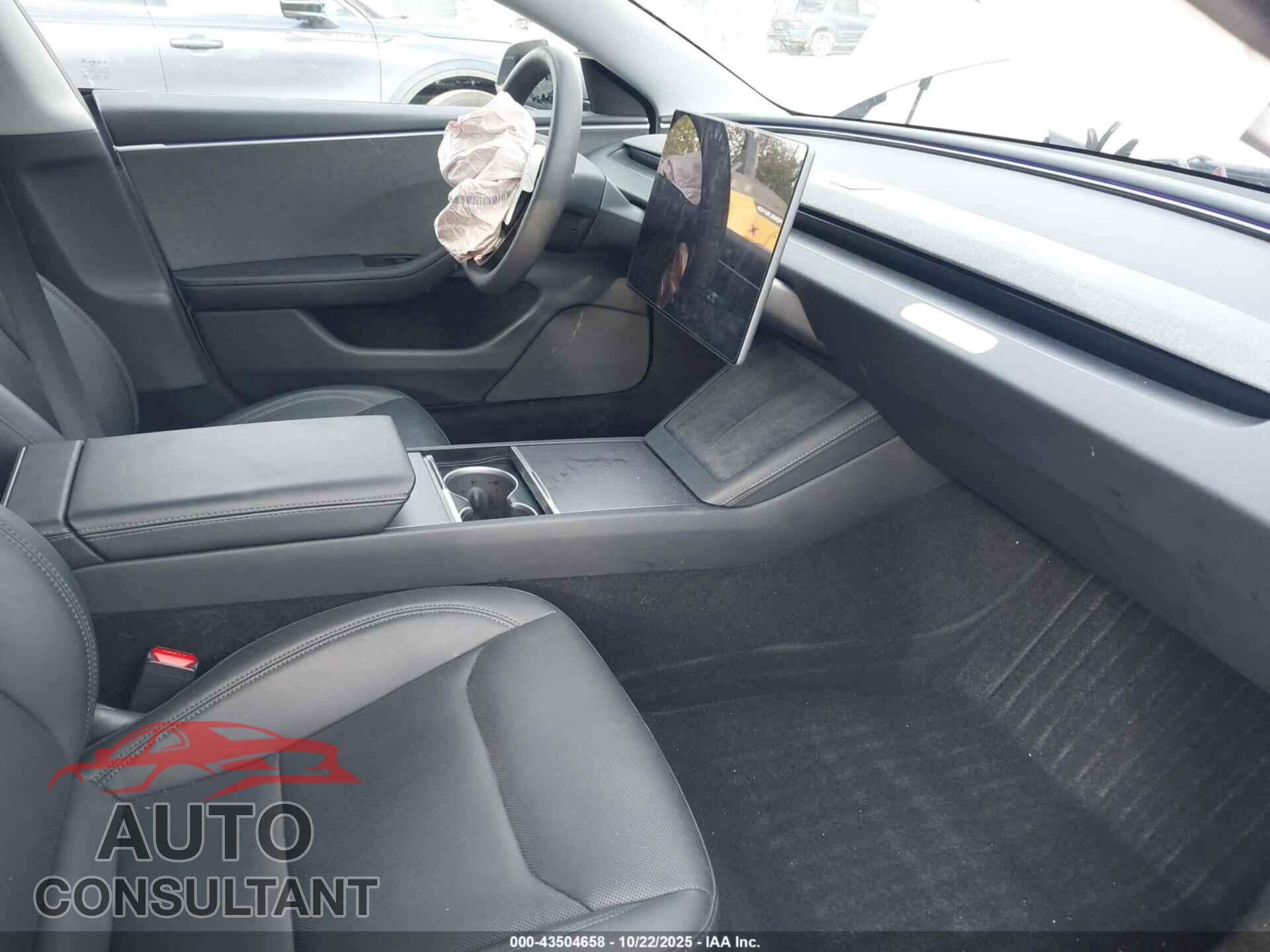 TESLA MODEL 3 2025 - 5YJ3E1EA3SF993889