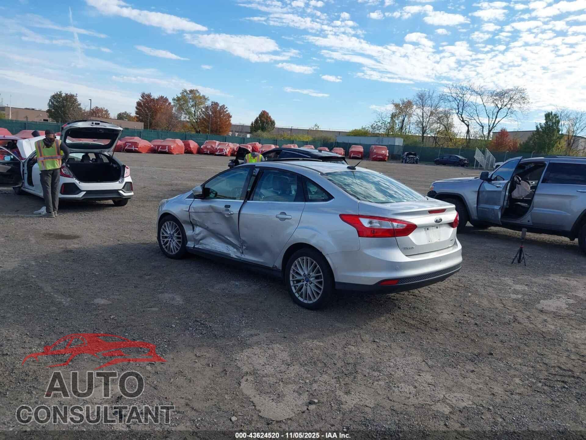 FORD FOCUS 2012 - 1FAHP3H20CL224304