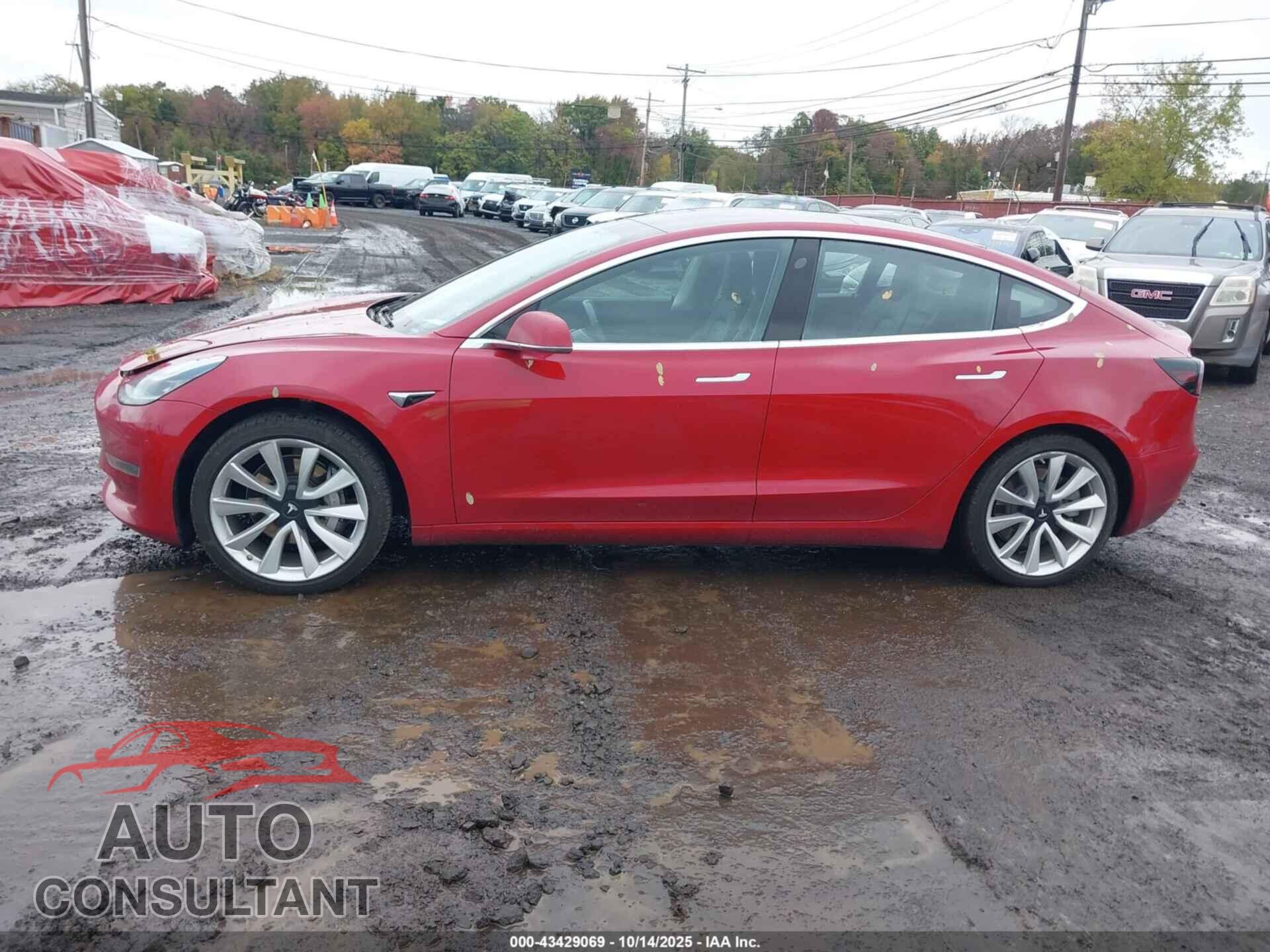 TESLA MODEL 3 2018 - 5YJ3E1EA4JF052255