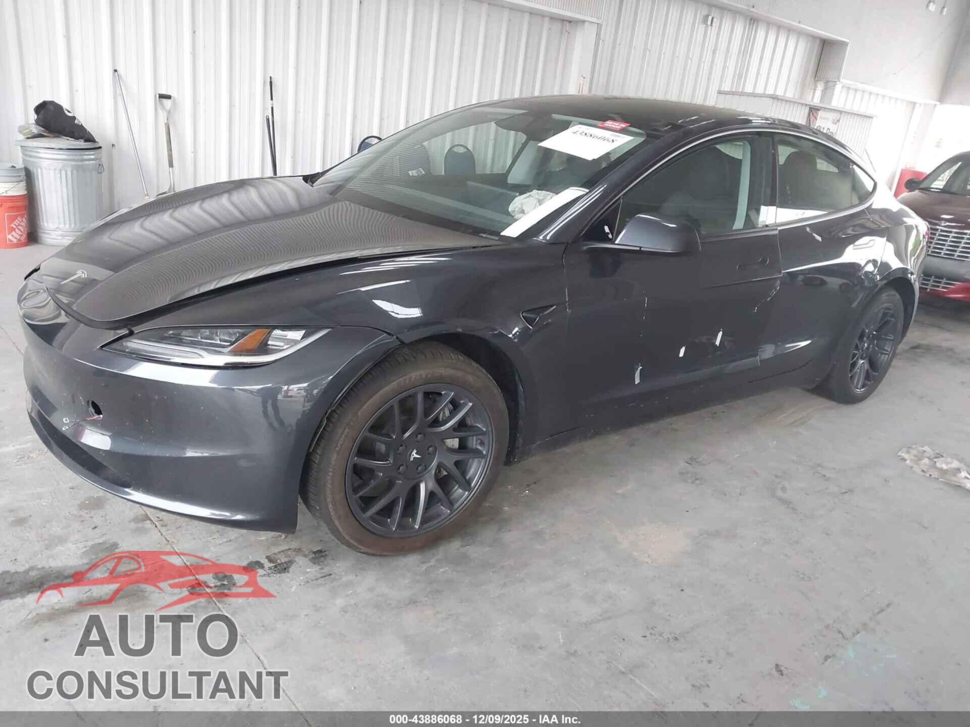 TESLA MODEL 3 2024 - 5YJ3E1EA2RF761536