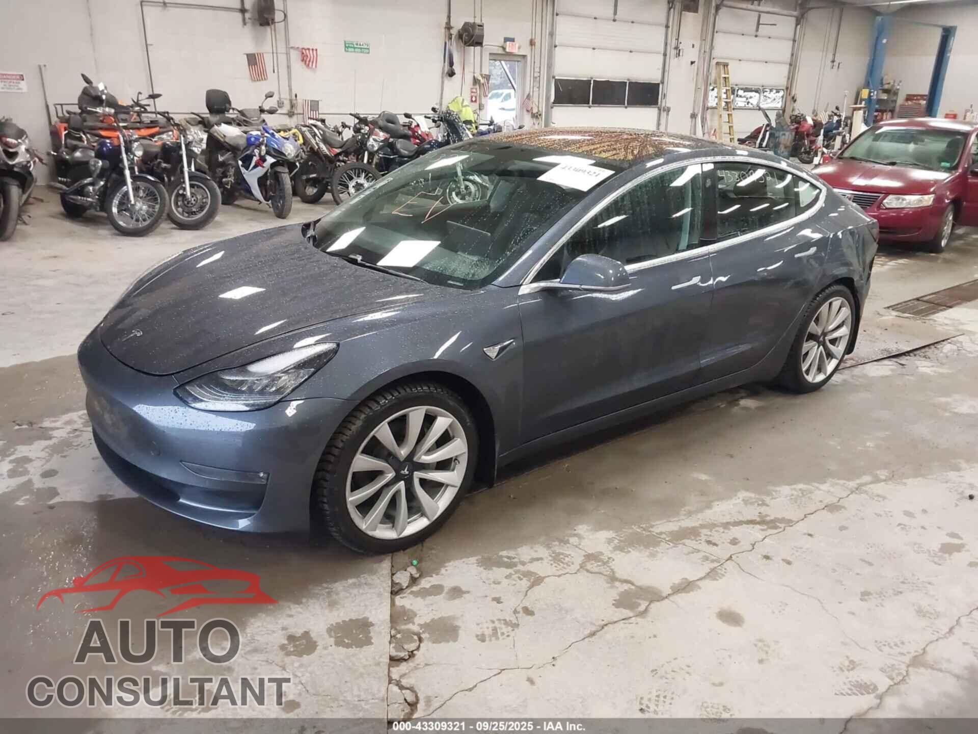 TESLA MODEL 3 2018 - 5YJ3E1EA3JF035592