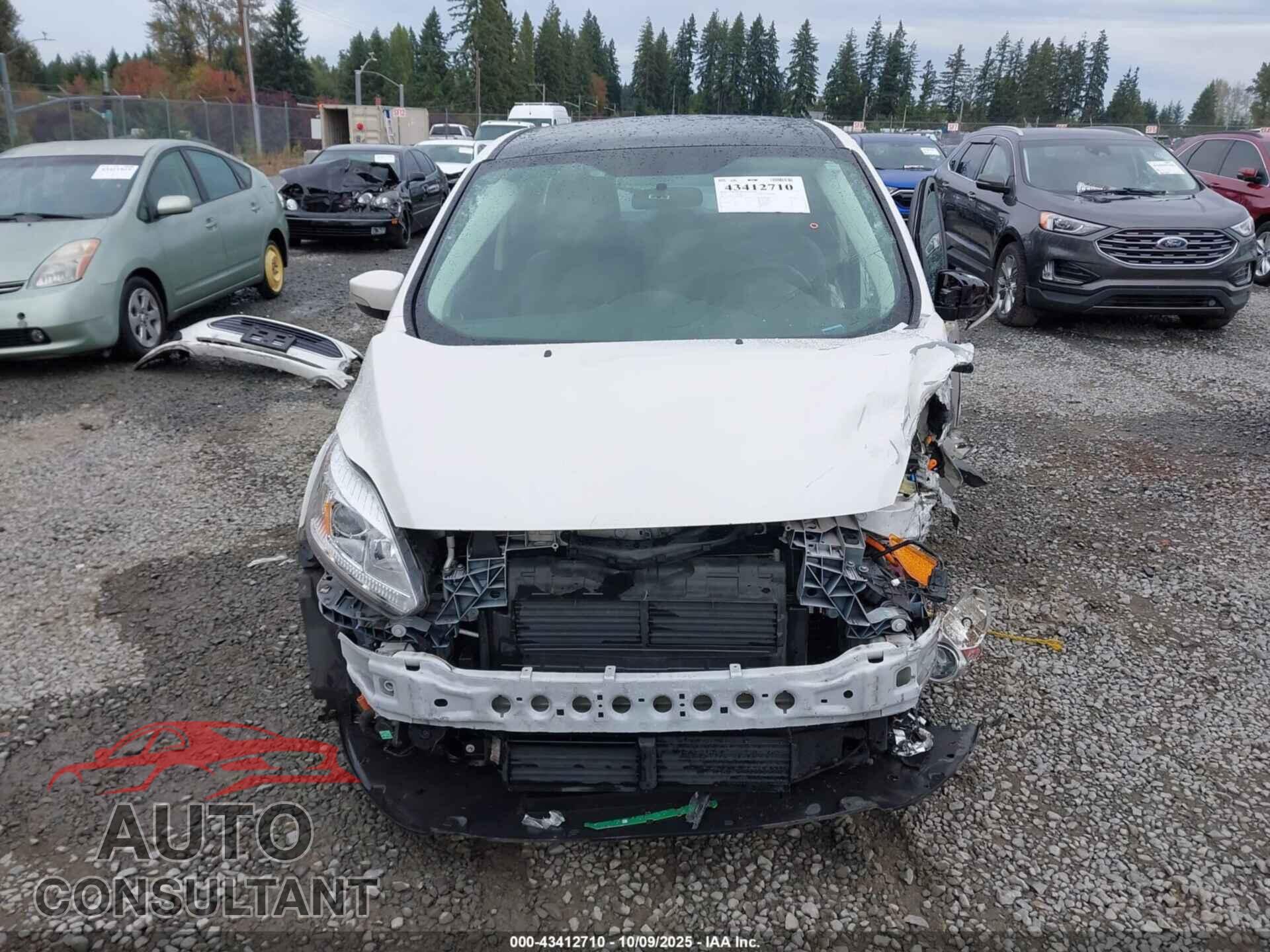FORD C-MAX ENERGI 2017 - 1FADP5EU3HL108537