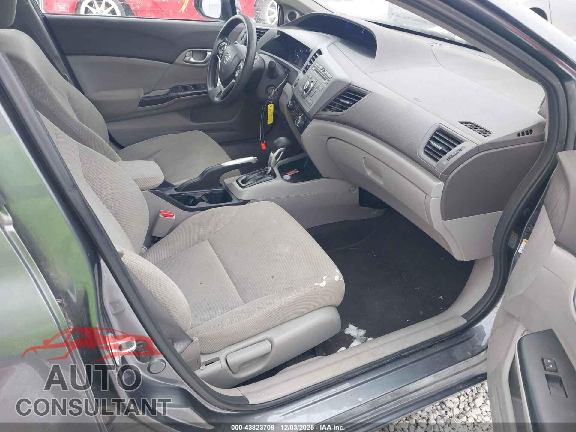 HONDA CIVIC 2012 - 19XFB2F81CE389157