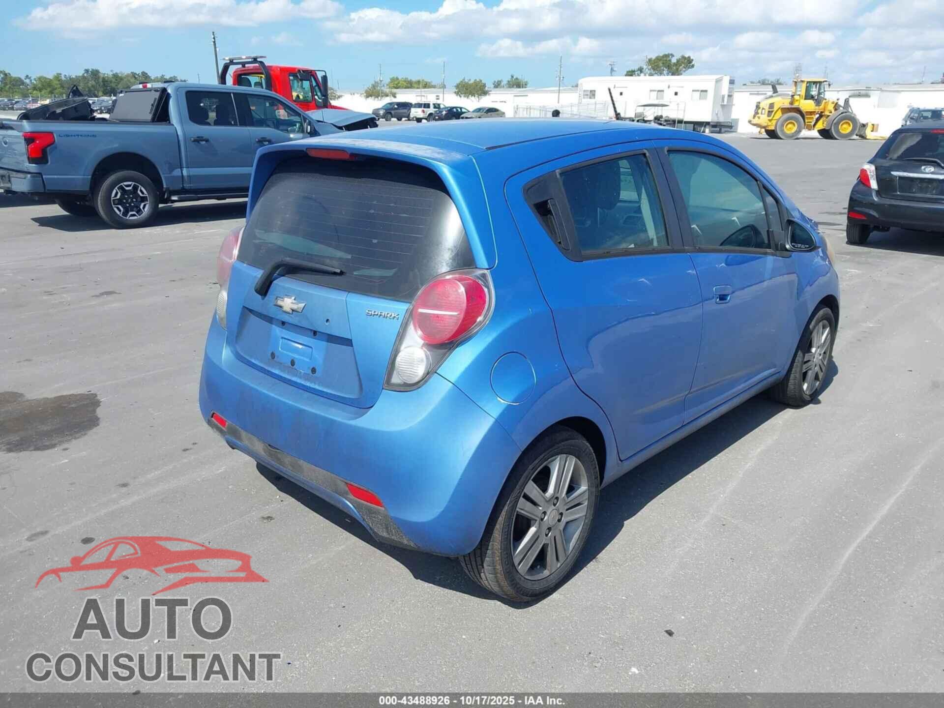 CHEVROLET SPARK 2013 - KL8CB6S95DC616943