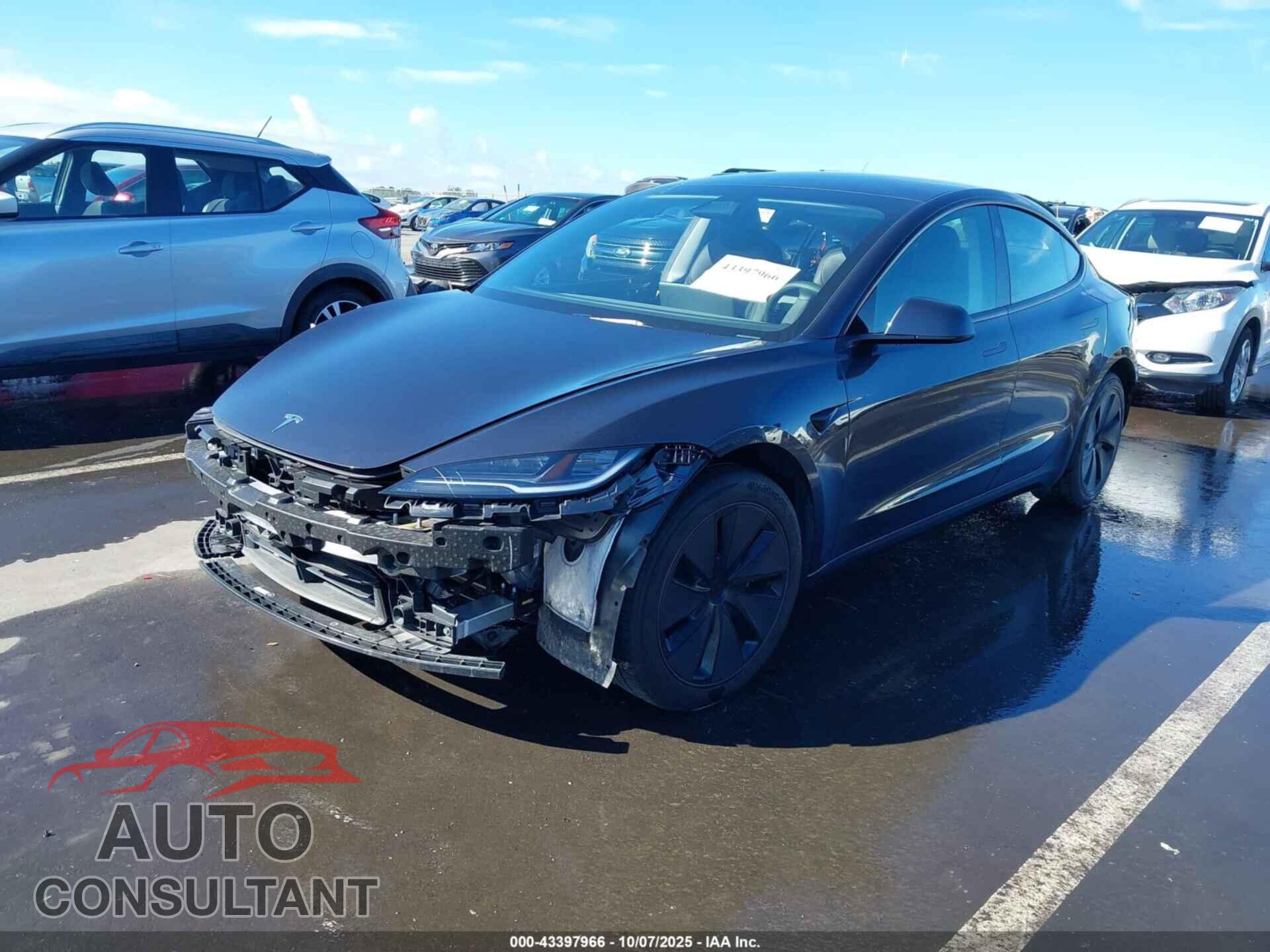 TESLA MODEL 3 2024 - 5YJ3E1EA5RF756542