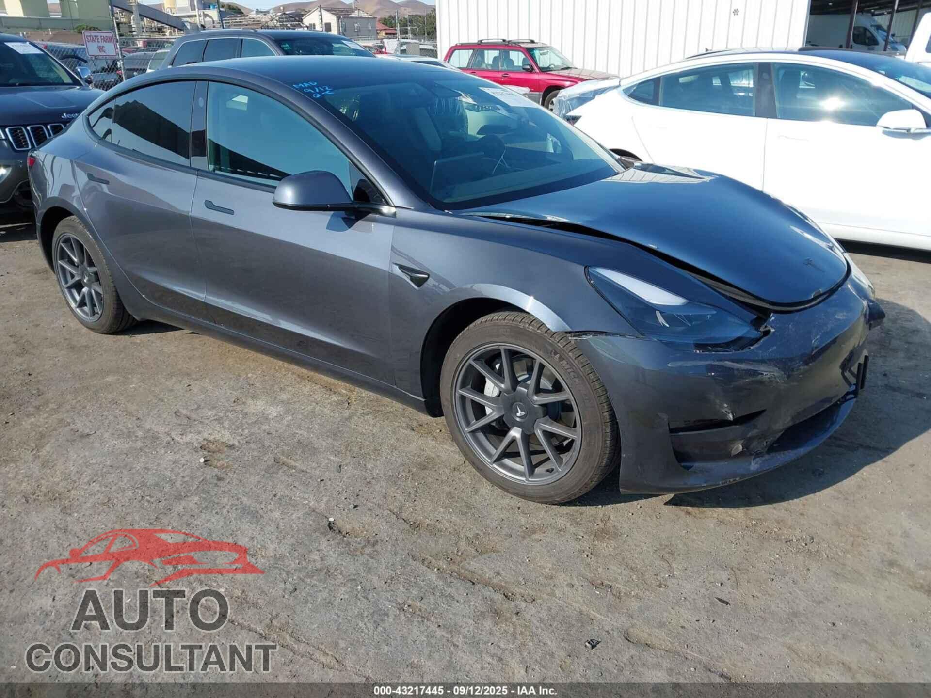 TESLA MODEL 3 2023 - 5YJ3E1EA2PF425527