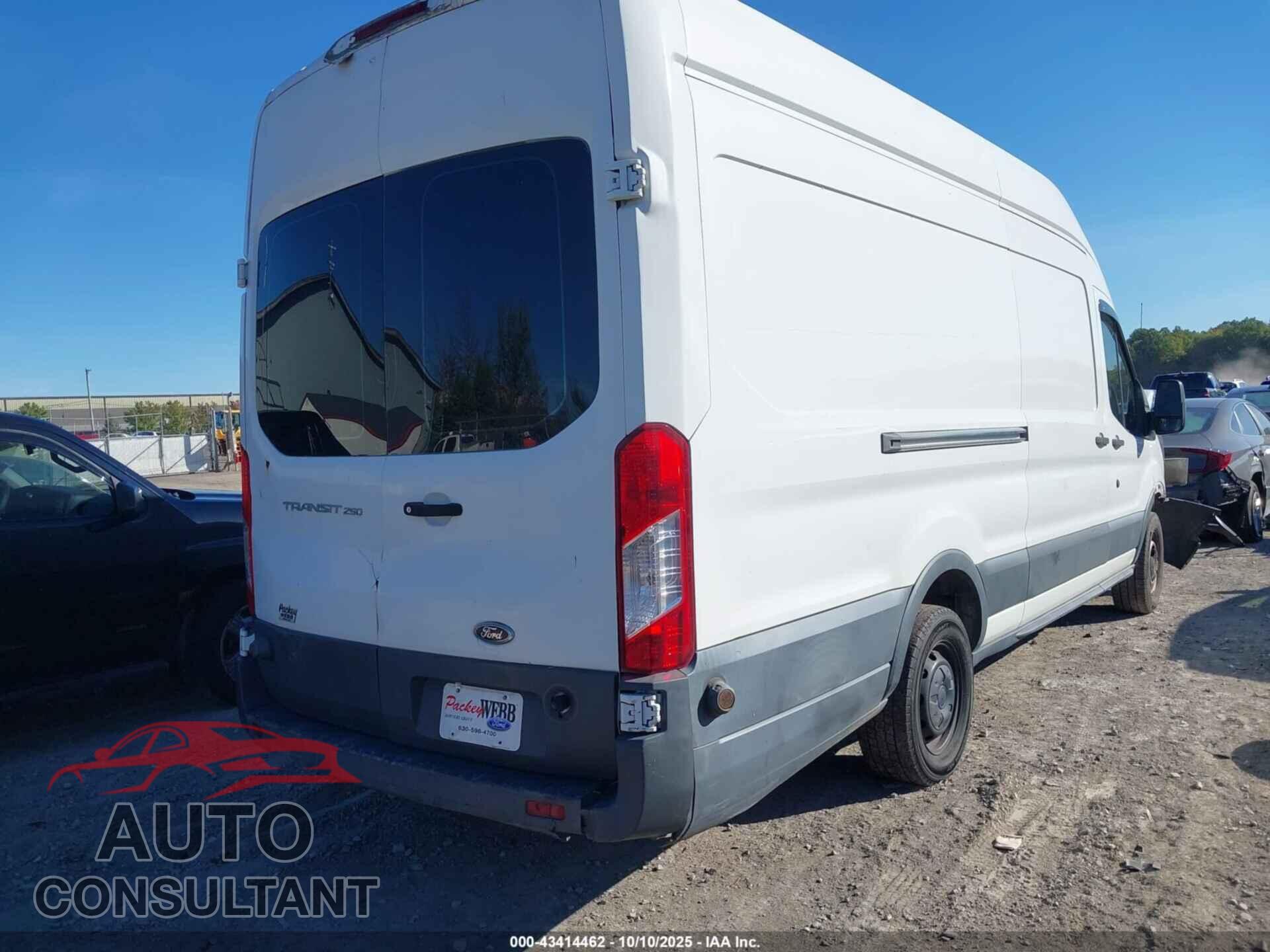 FORD TRANSIT-250 2018 - 1FTYR3XM4JKA22012