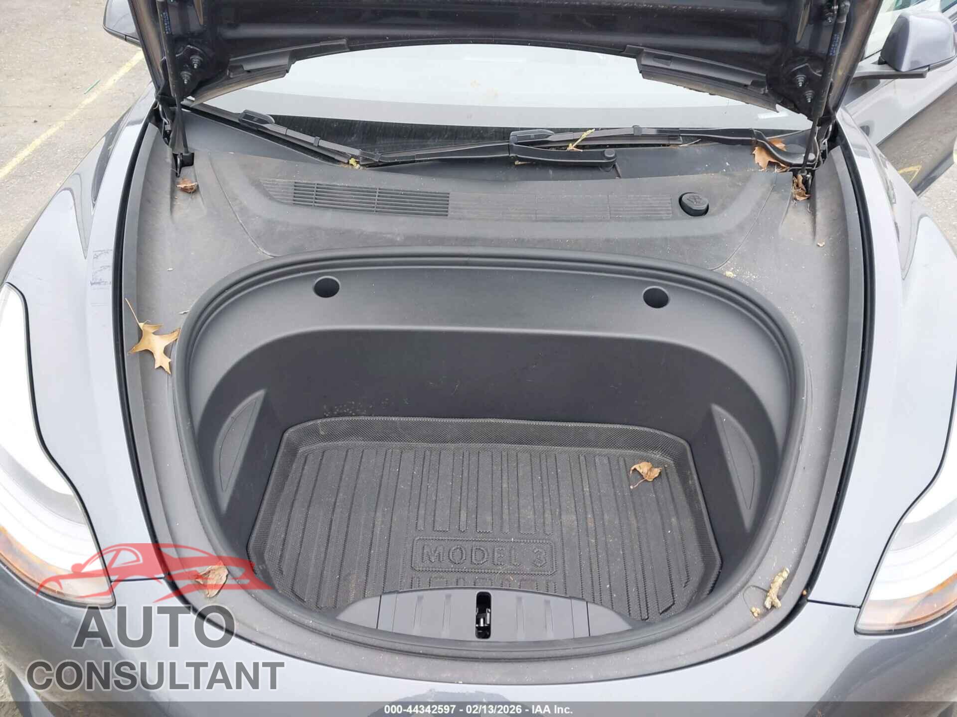 TESLA MODEL 3 2023 - 5YJ3E1EA0PF669130