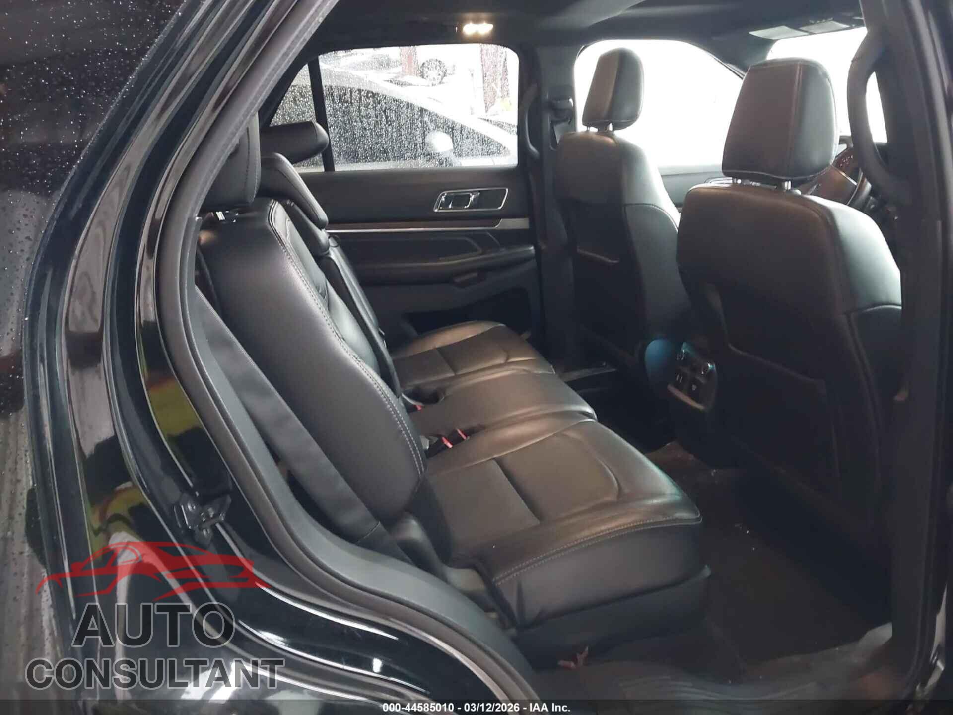 FORD EXPLORER 2018 - 1FM5K8F87JGB15873