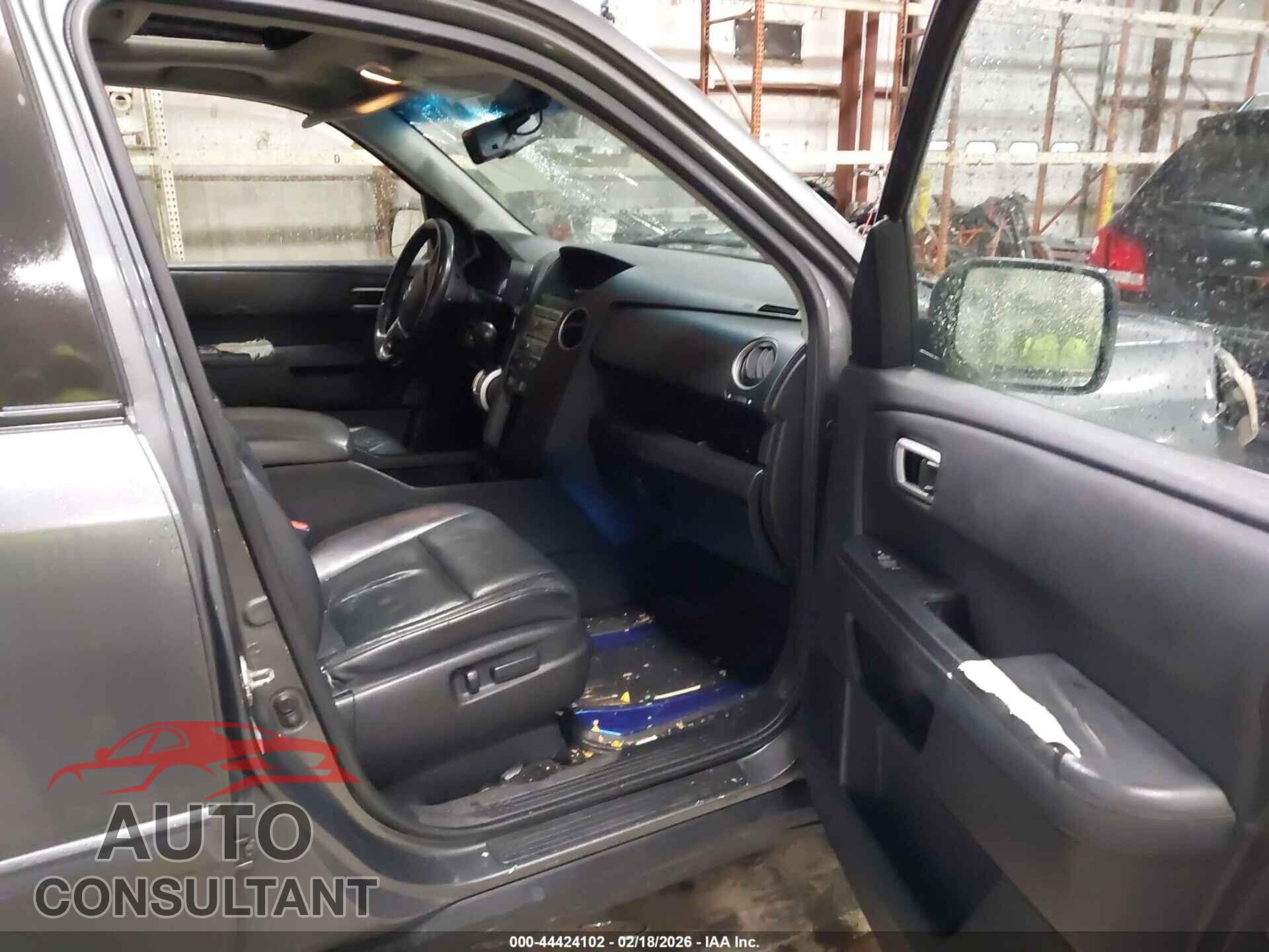HONDA PILOT 2010 - 5FNYF4H60AB034153