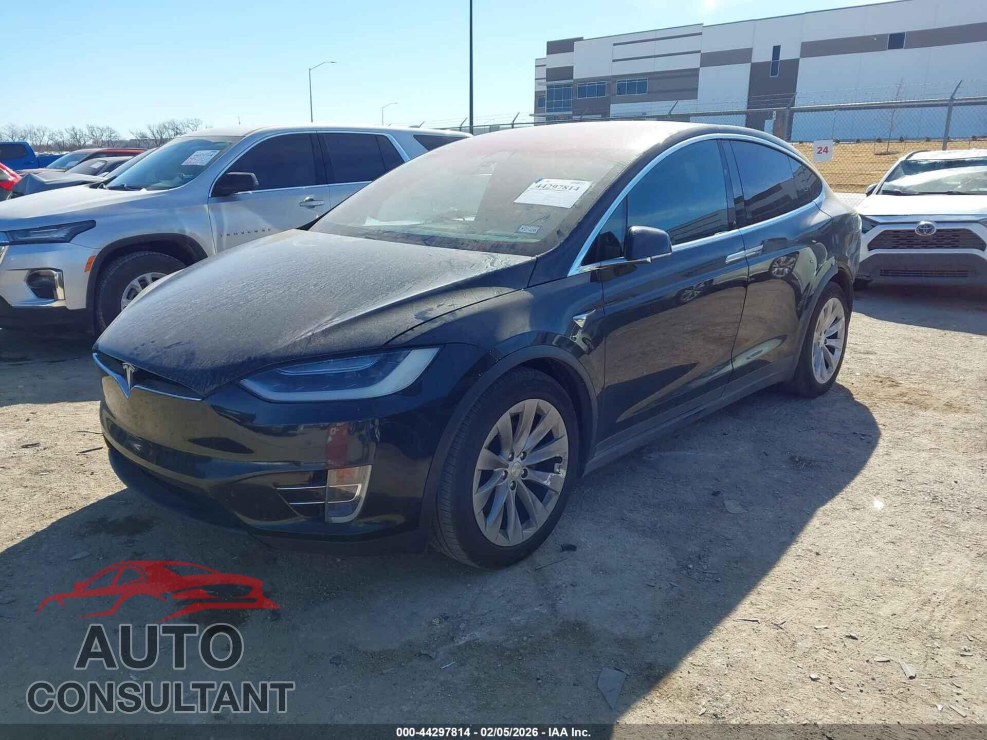 TESLA MODEL X 2017 - 5YJXCBE22HF049421