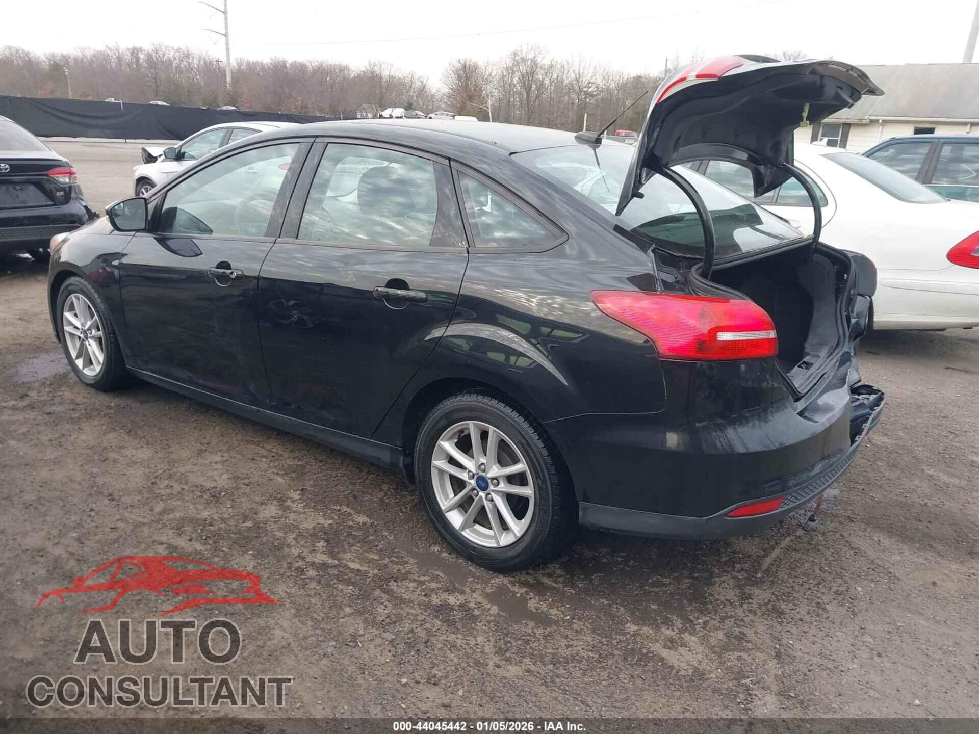 FORD FOCUS 2017 - 1FADP3F23HL325006