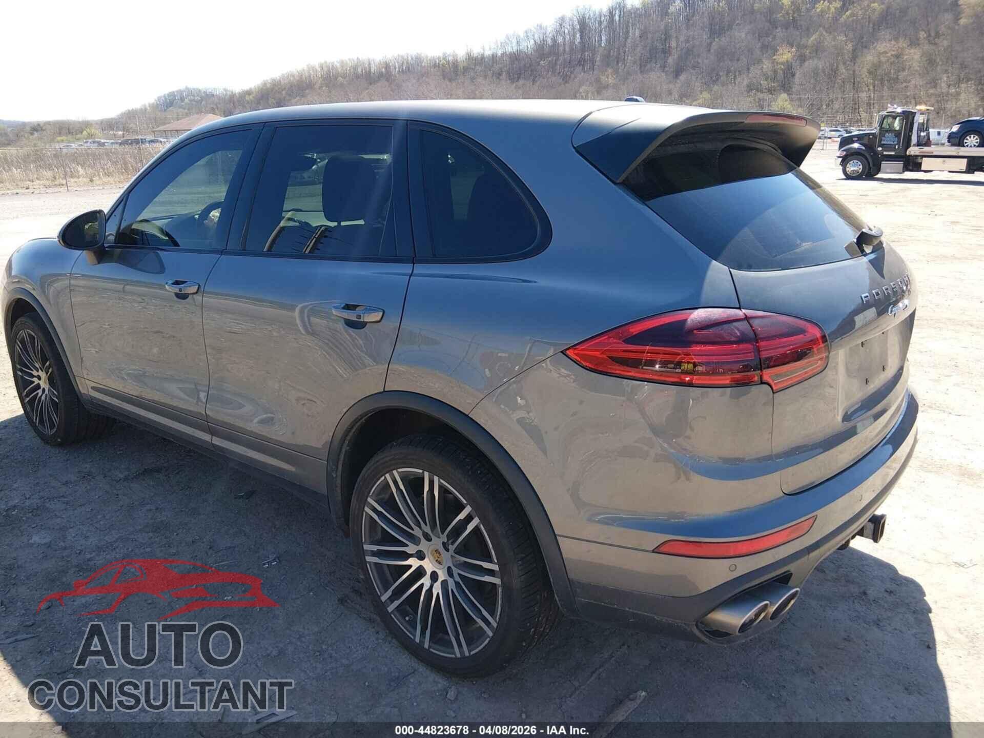 PORSCHE CAYENNE 2017 - WP1AB2A24HLA53304