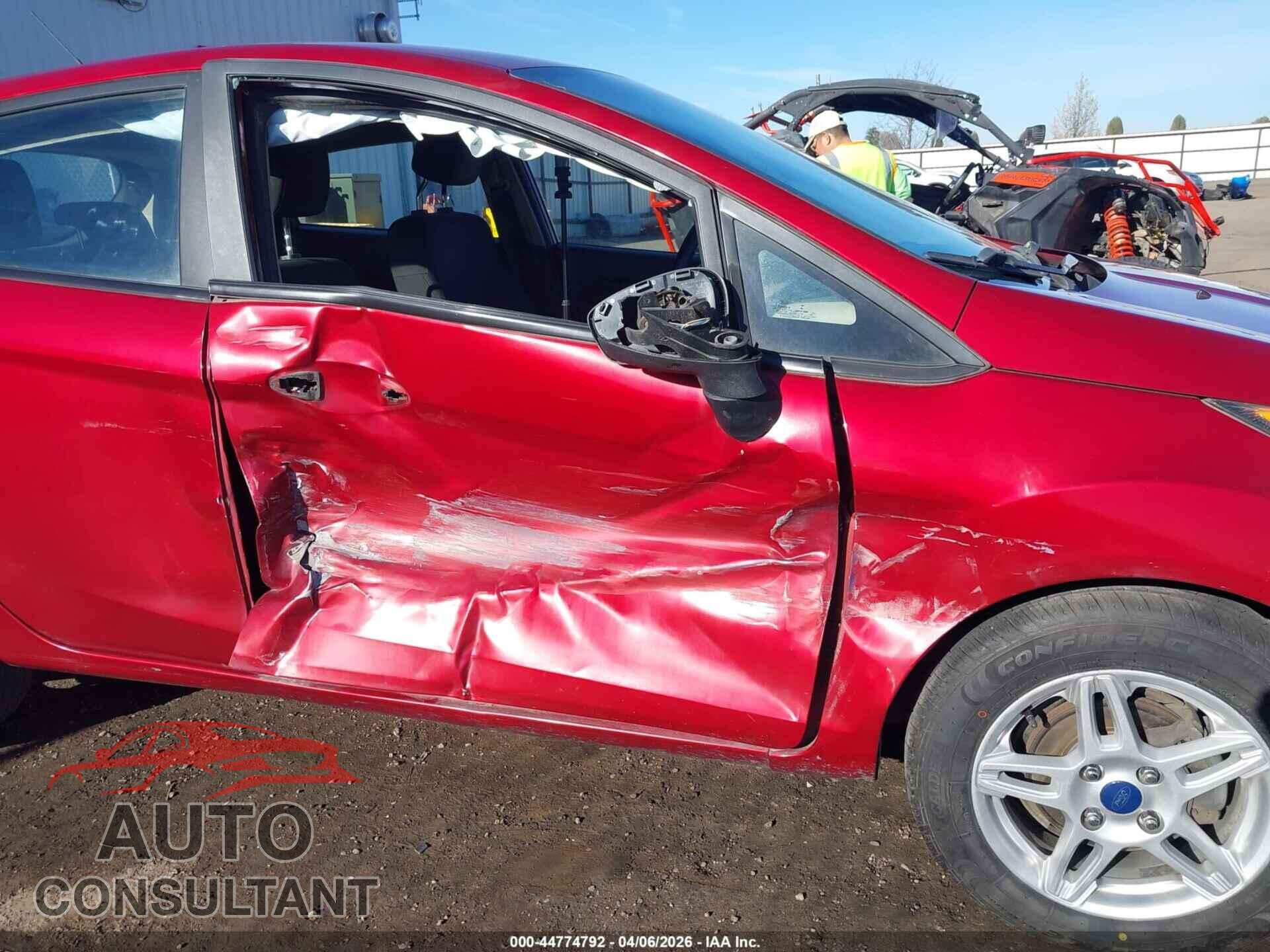 FORD FIESTA 2017 - 3FADP4EJ2HM110634