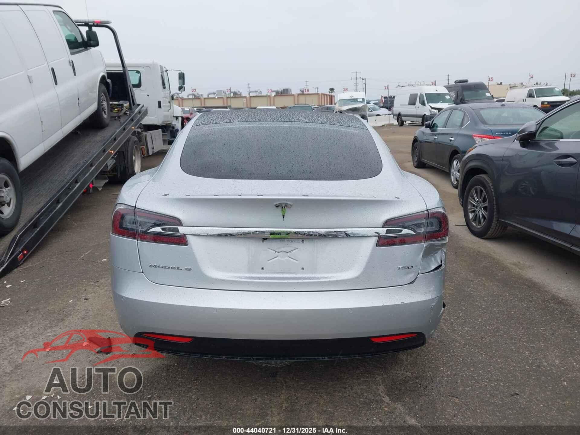 TESLA MODEL S 2018 - 5YJSA1E26JF268785