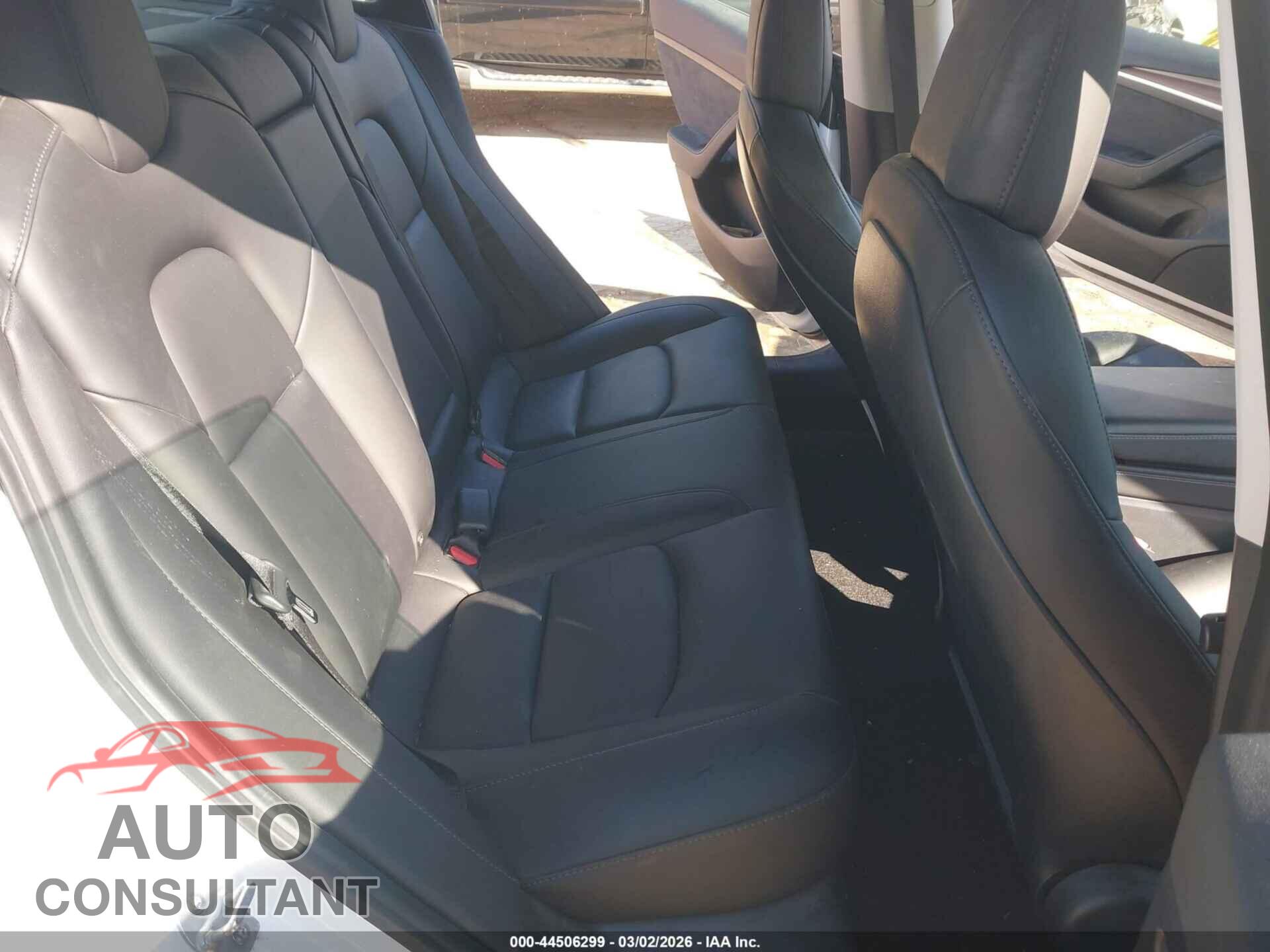 TESLA MODEL 3 2021 - 5YJ3E1EB9MF960682