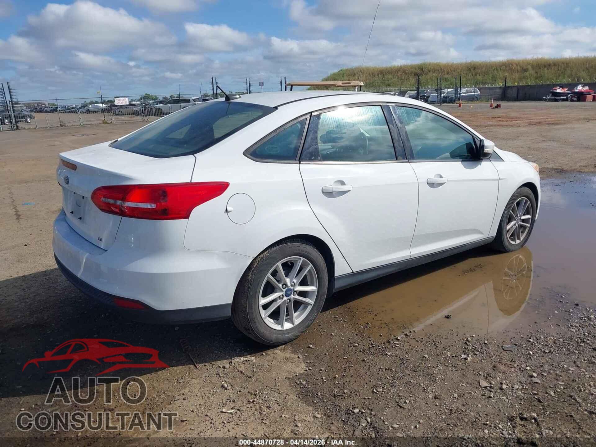 FORD FOCUS 2017 - 1FADP3F27HL309312