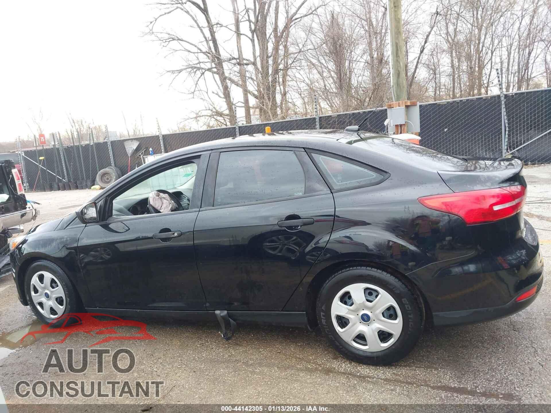 FORD FOCUS 2016 - 1FADP3E23GL258083