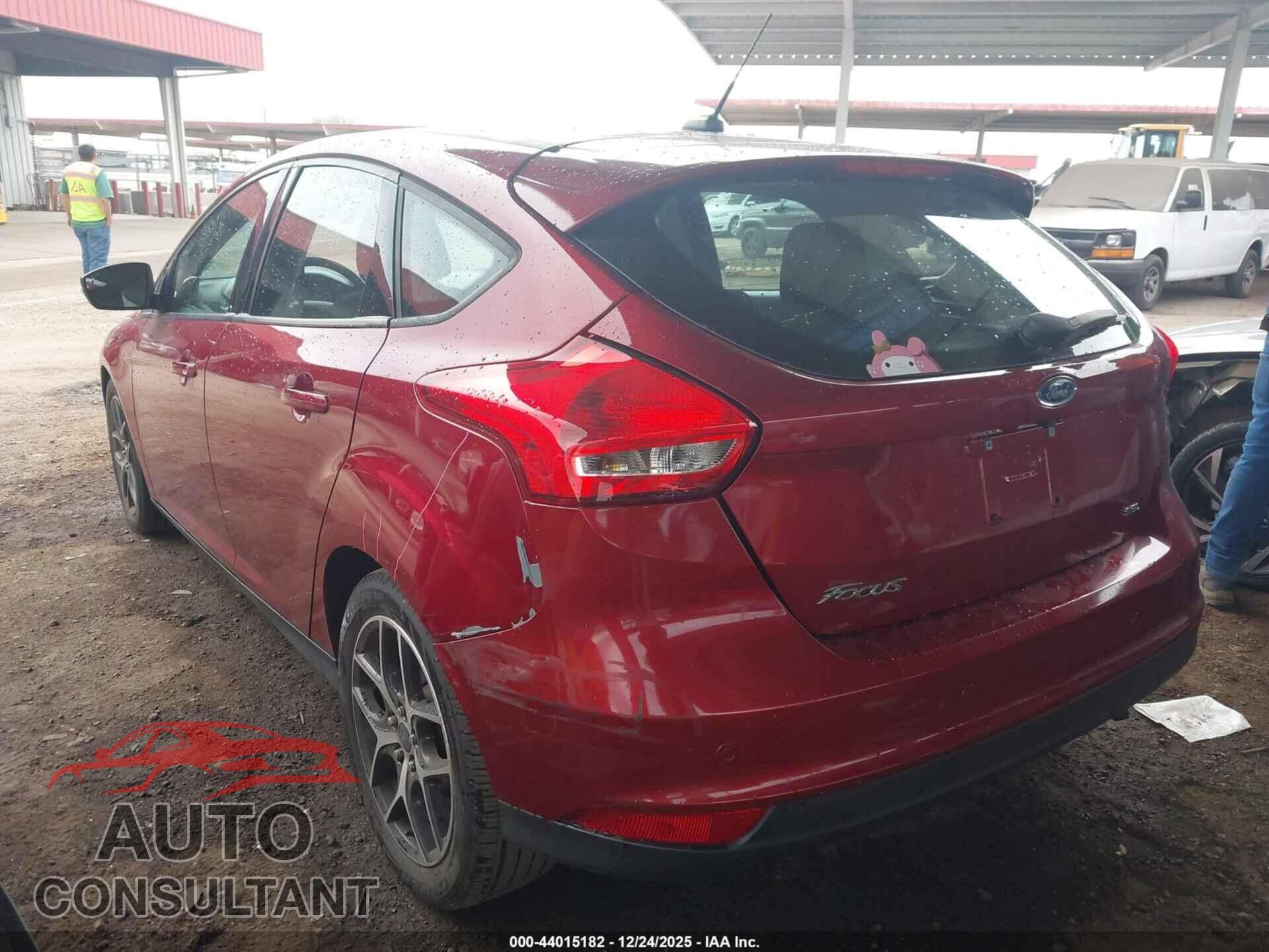 FORD FOCUS 2017 - 1FADP3M2XHL213838