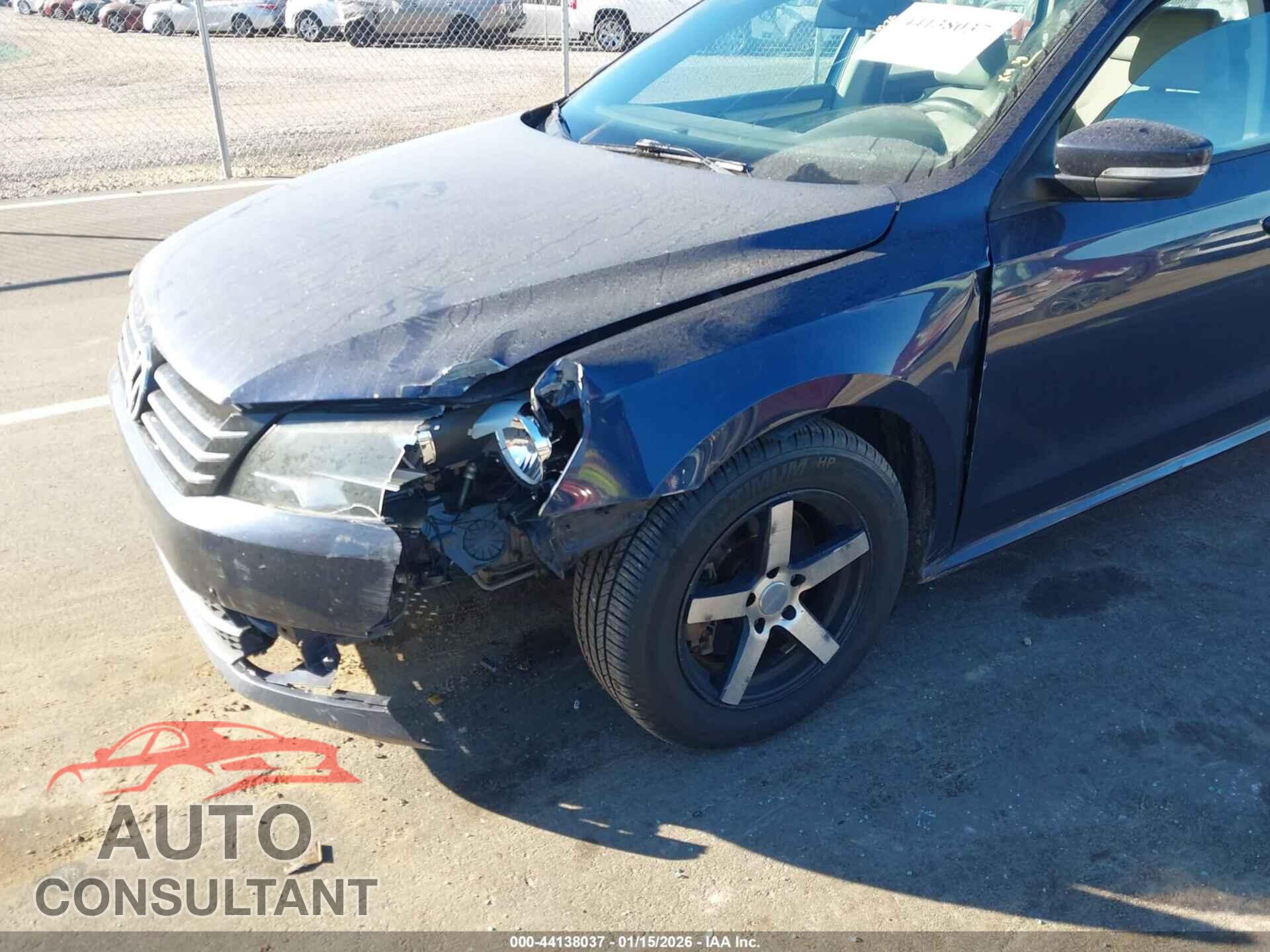 VOLKSWAGEN PASSAT 2014 - 1VWAP7A30EC008667