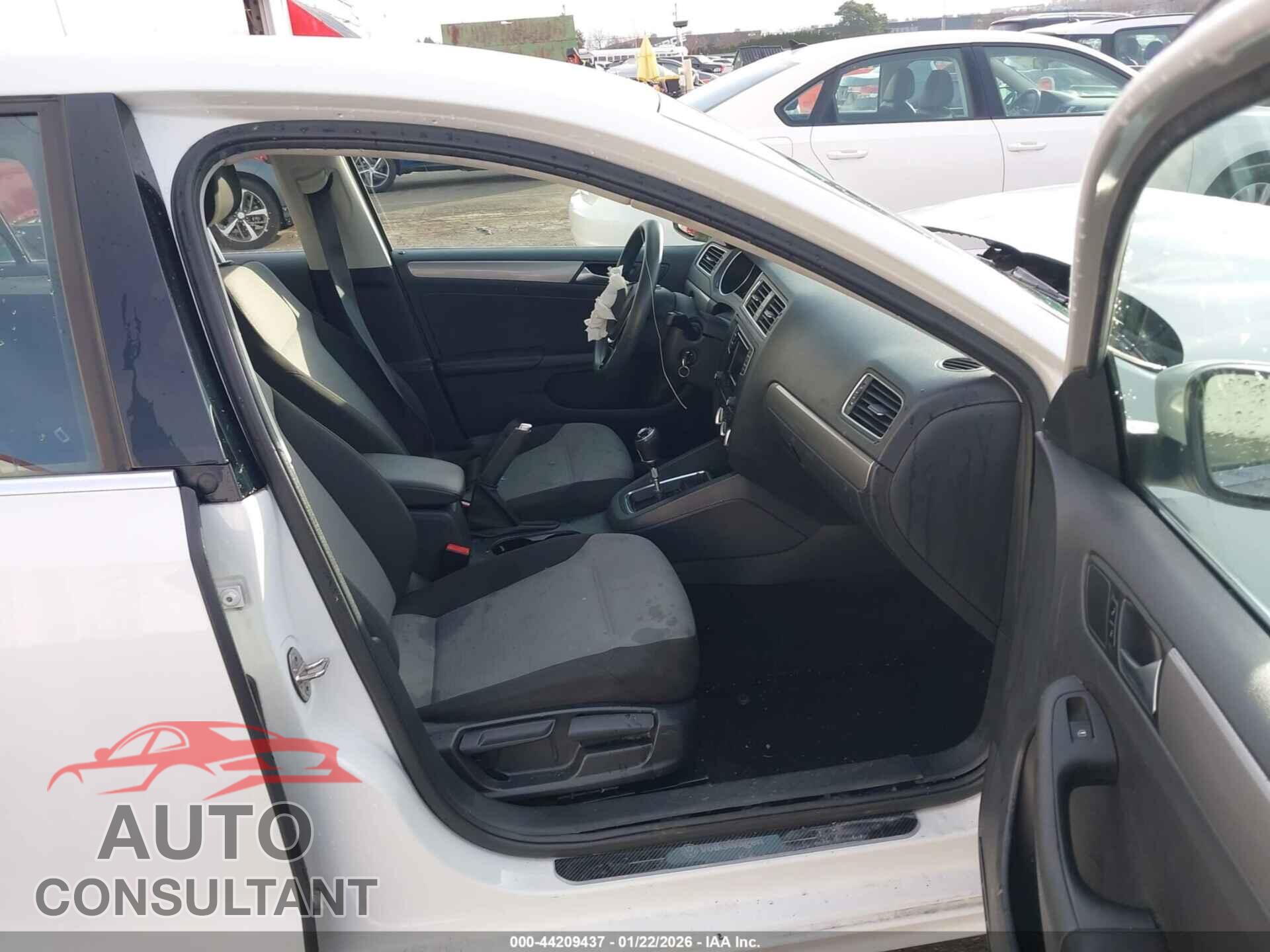 VOLKSWAGEN JETTA 2017 - 3VW167AJ9HM340434