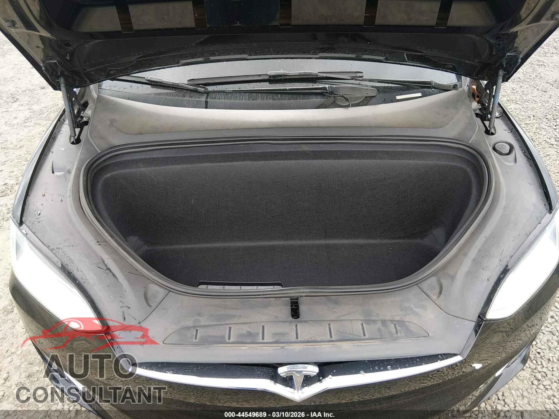 TESLA MODEL X 2020 - 5YJXCBE47LF297321