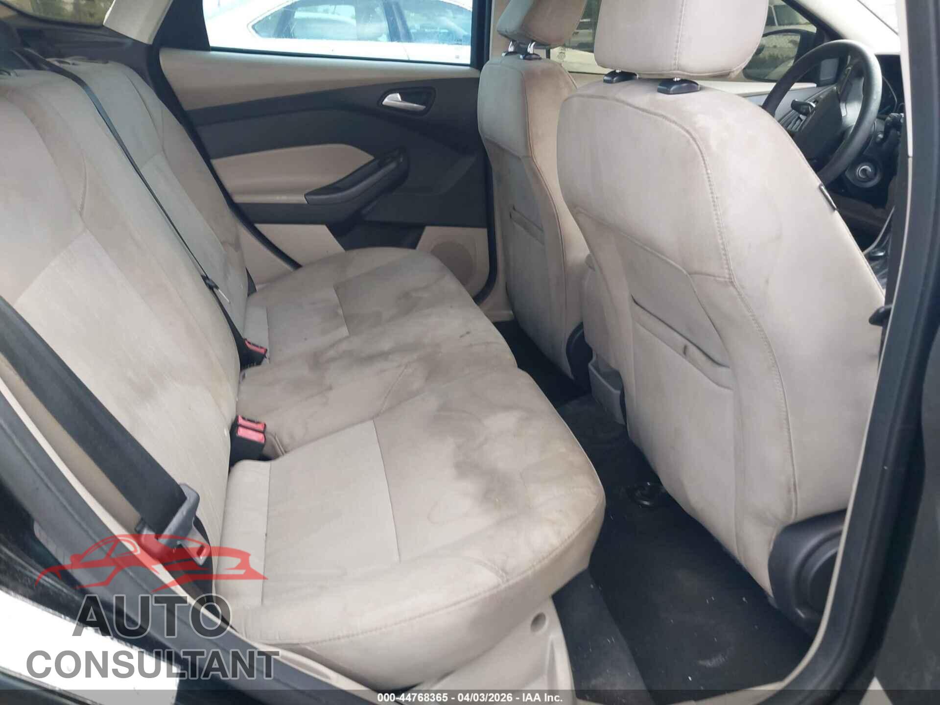 FORD FOCUS 2016 - 1FADP3K28GL205724