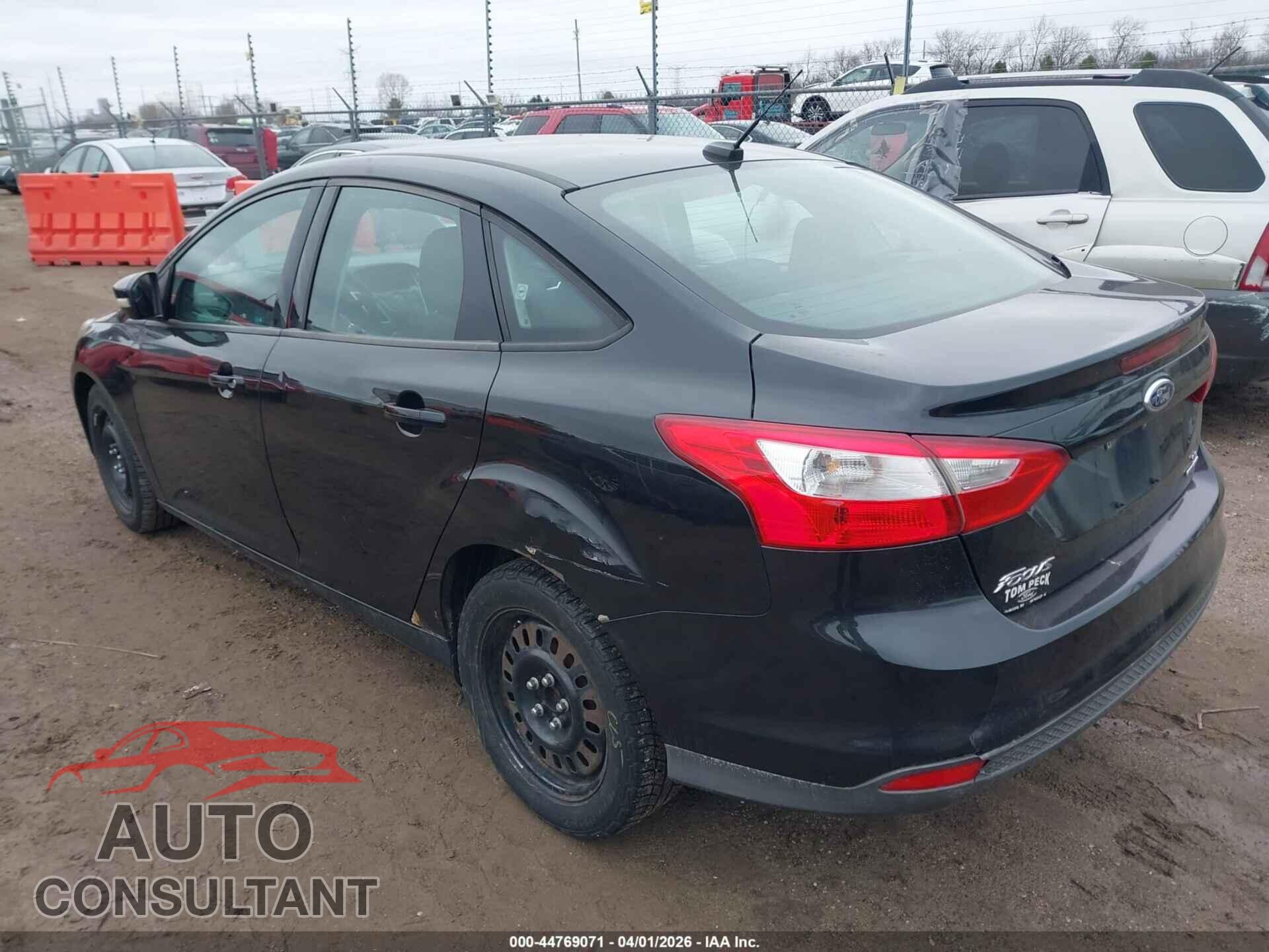 FORD FOCUS 2012 - 1FAHP3F25CL420886