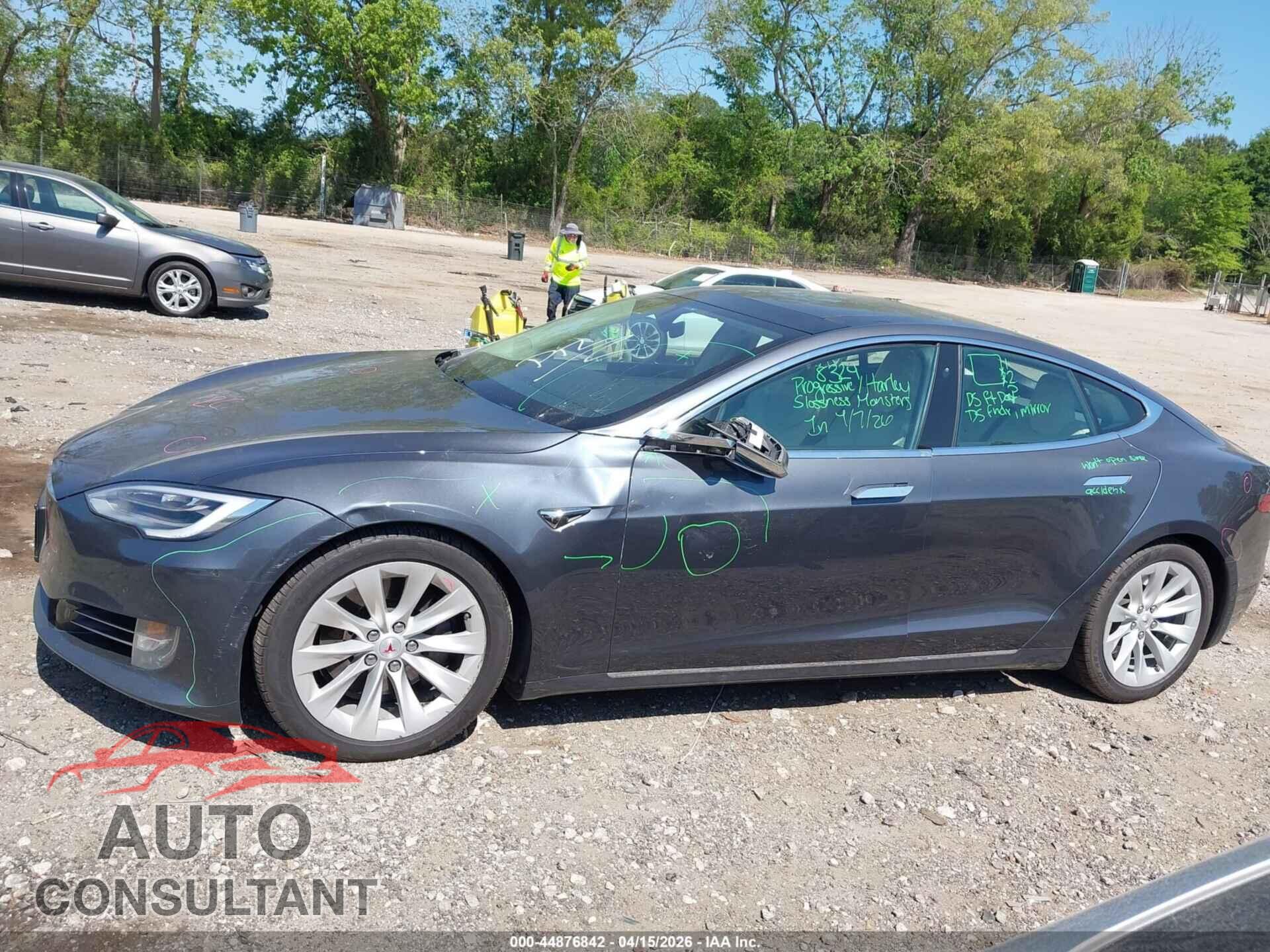 TESLA MODEL S 2017 - 5YJSA1E23HF227170