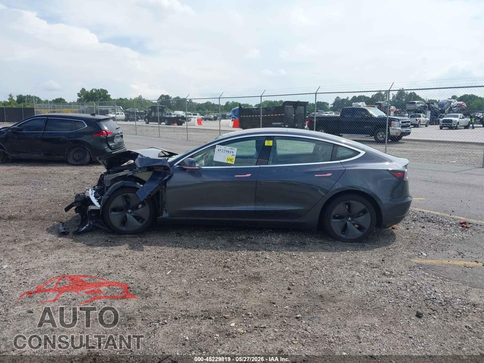 TESLA MODEL 3 2018 - 5YJ3E1EA2JF057969