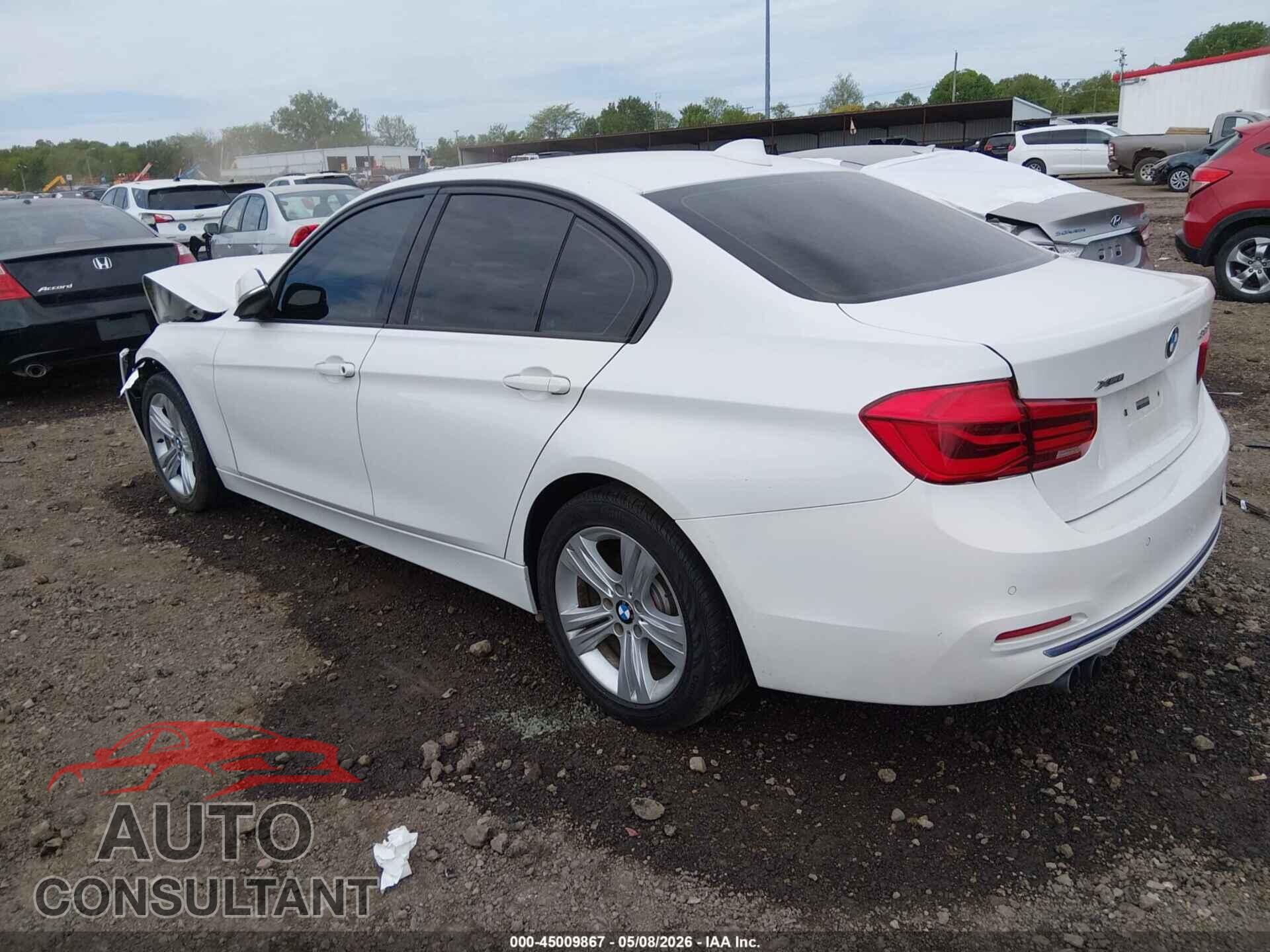 BMW 328I 2016 - WBA8E3G54GNU04484