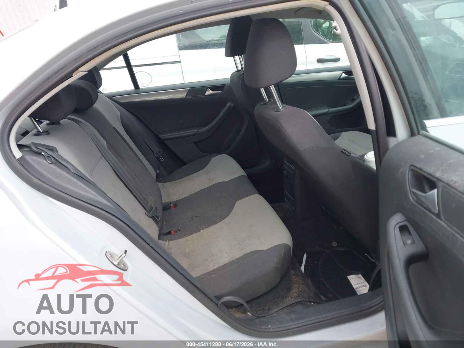 VOLKSWAGEN JETTA 2017 - 3VW2B7AJ1HM307363