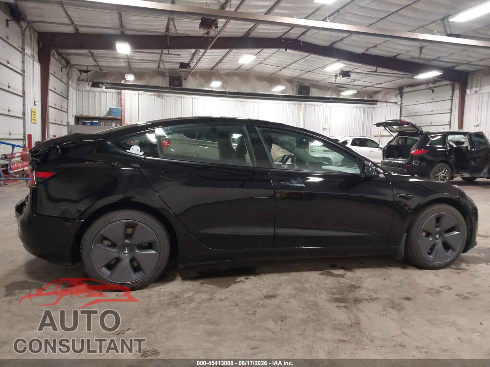 TESLA MODEL 3 2021 - 5YJ3E1EB0MF065579