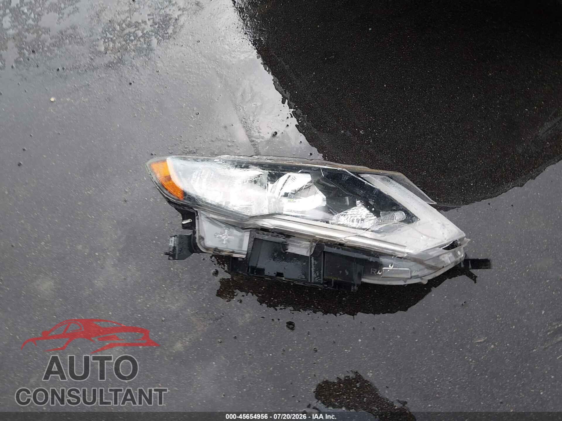 NISSAN ROGUE 2017 - KNMAT2MT5HP596740