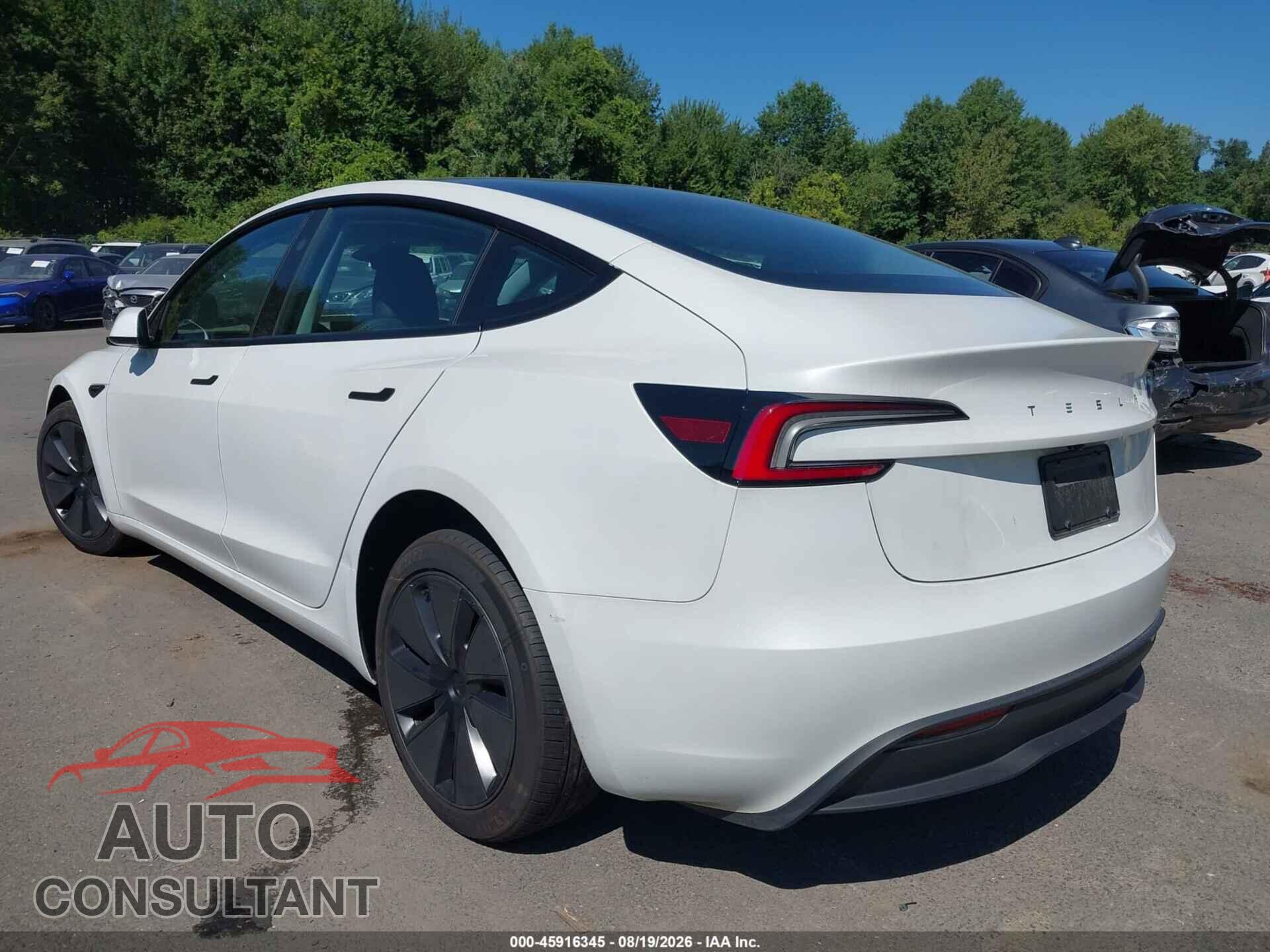 TESLA MODEL 3 2024 - 5YJ3E1EA9RF857227