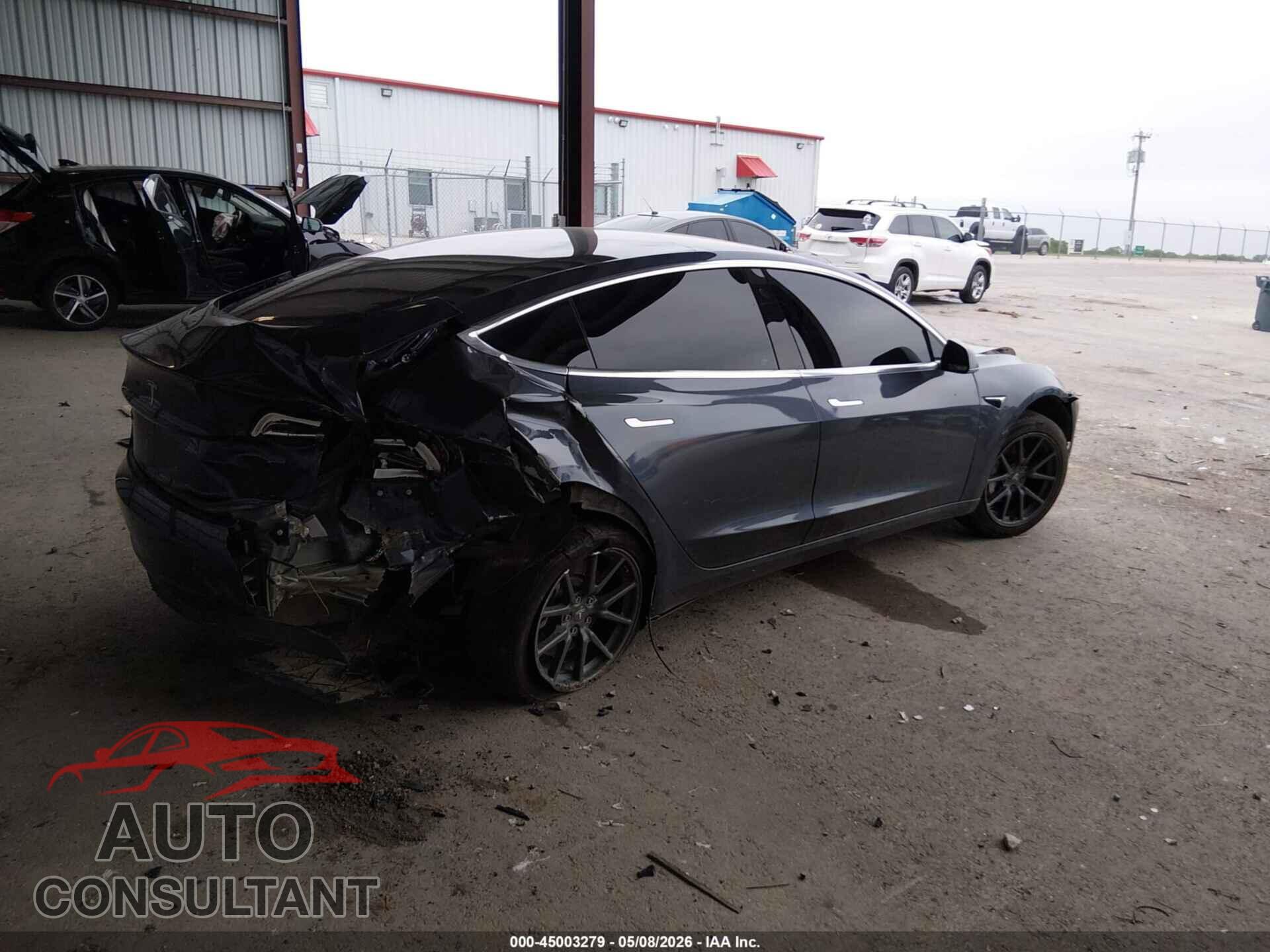 TESLA MODEL 3 2018 - 5YJ3E1EA1JF032786