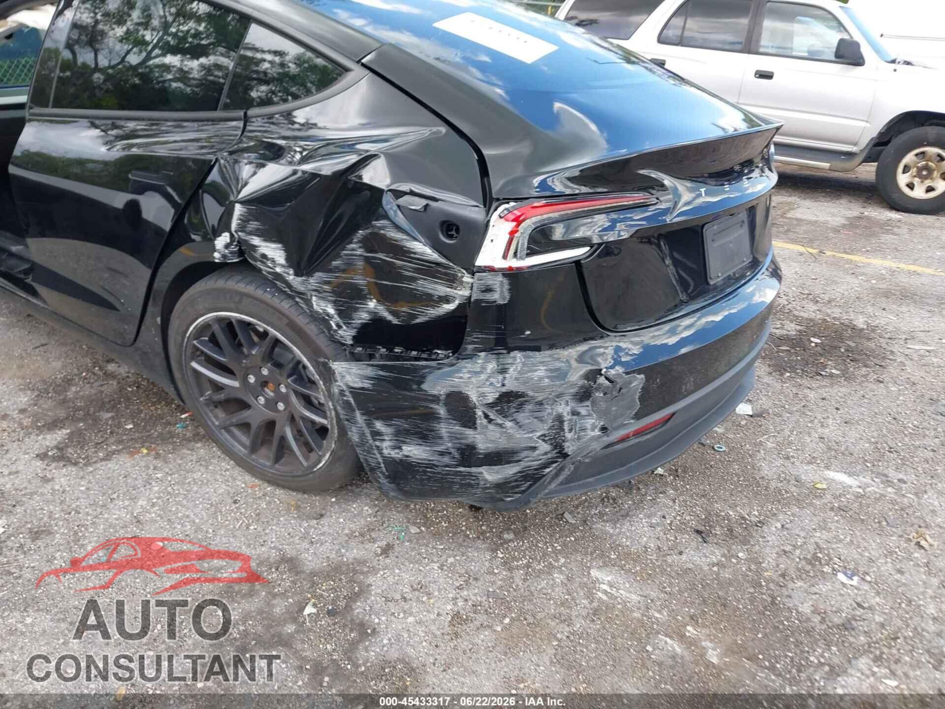 TESLA MODEL 3 2024 - 5YJ3E1EA4RF863890