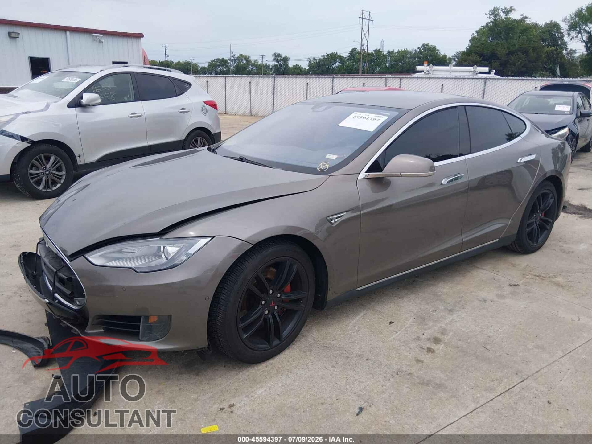TESLA MODEL S 2015 - 5YJSA1H2XFF092648