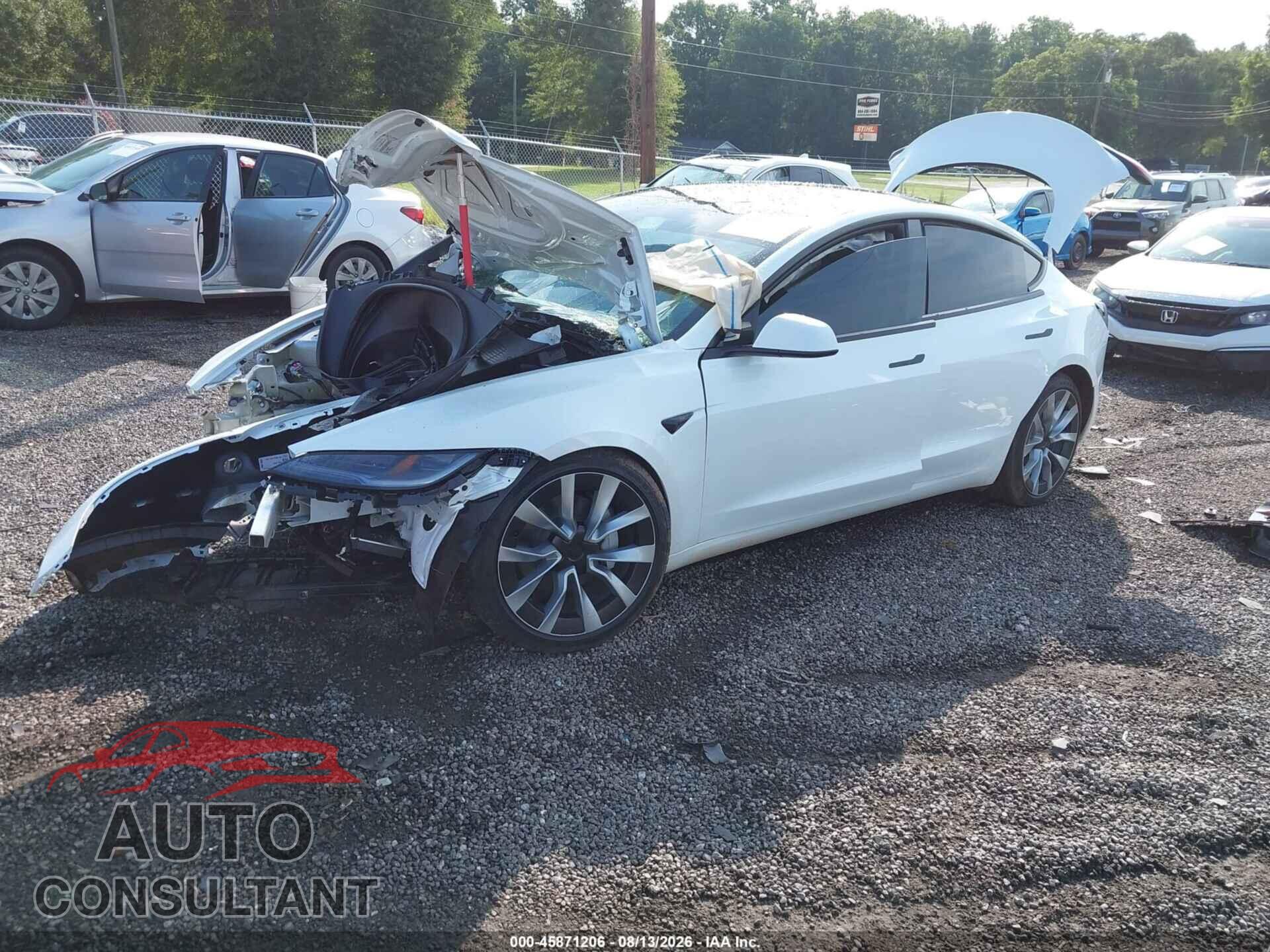 TESLA MODEL 3 2026 - 5YJ3E1EA4TF201251