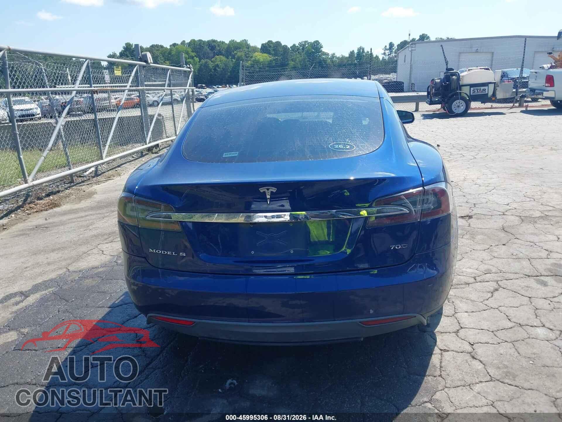 TESLA MODEL S 2015 - 5YJSA1S27FF088209