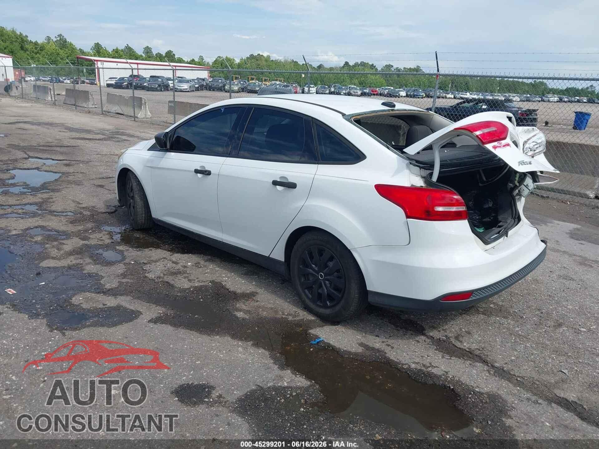 FORD FOCUS 2016 - 1FADP3E24GL356572