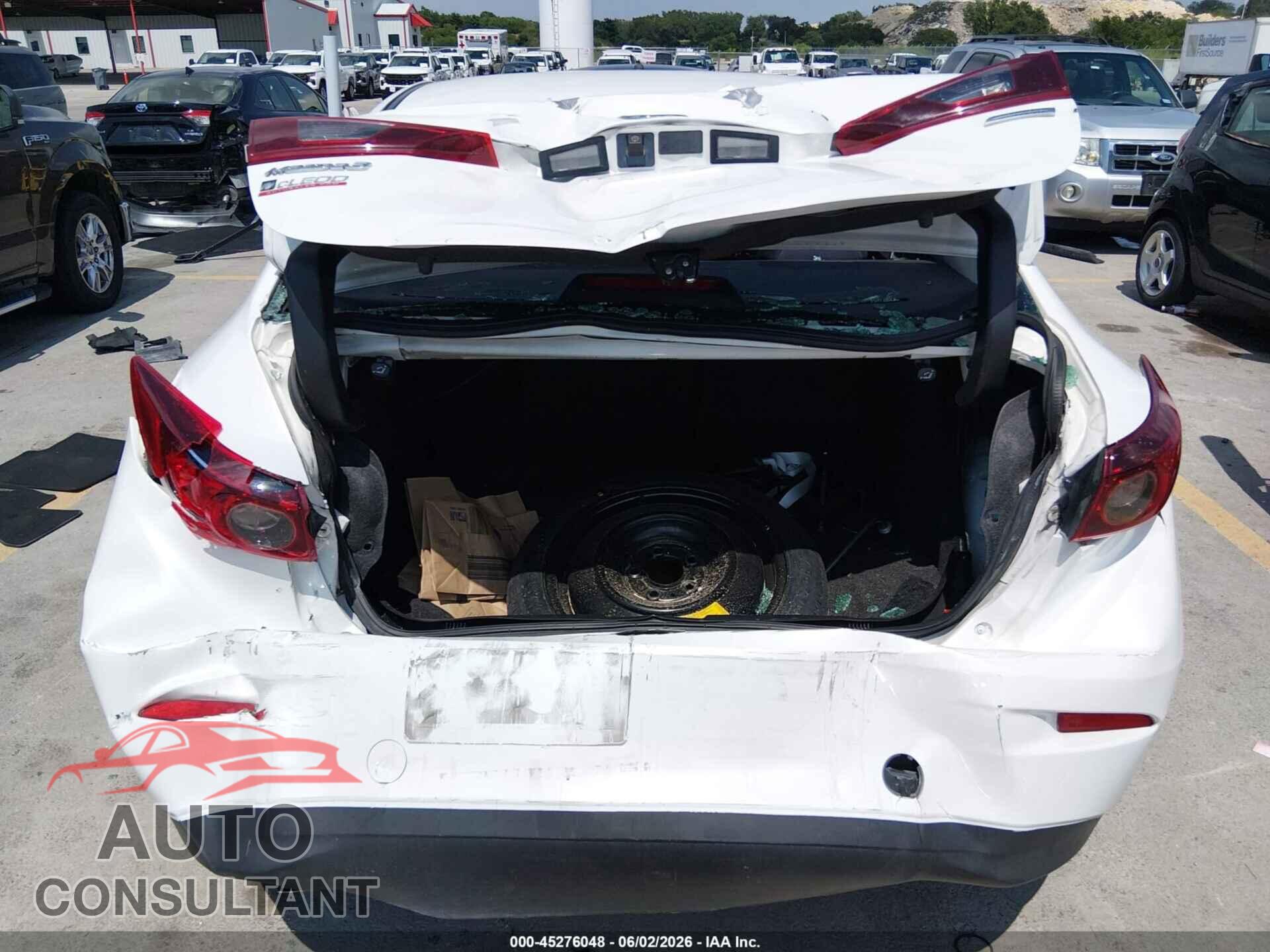 MAZDA MAZDA3 2017 - 3MZBN1U77HM105776