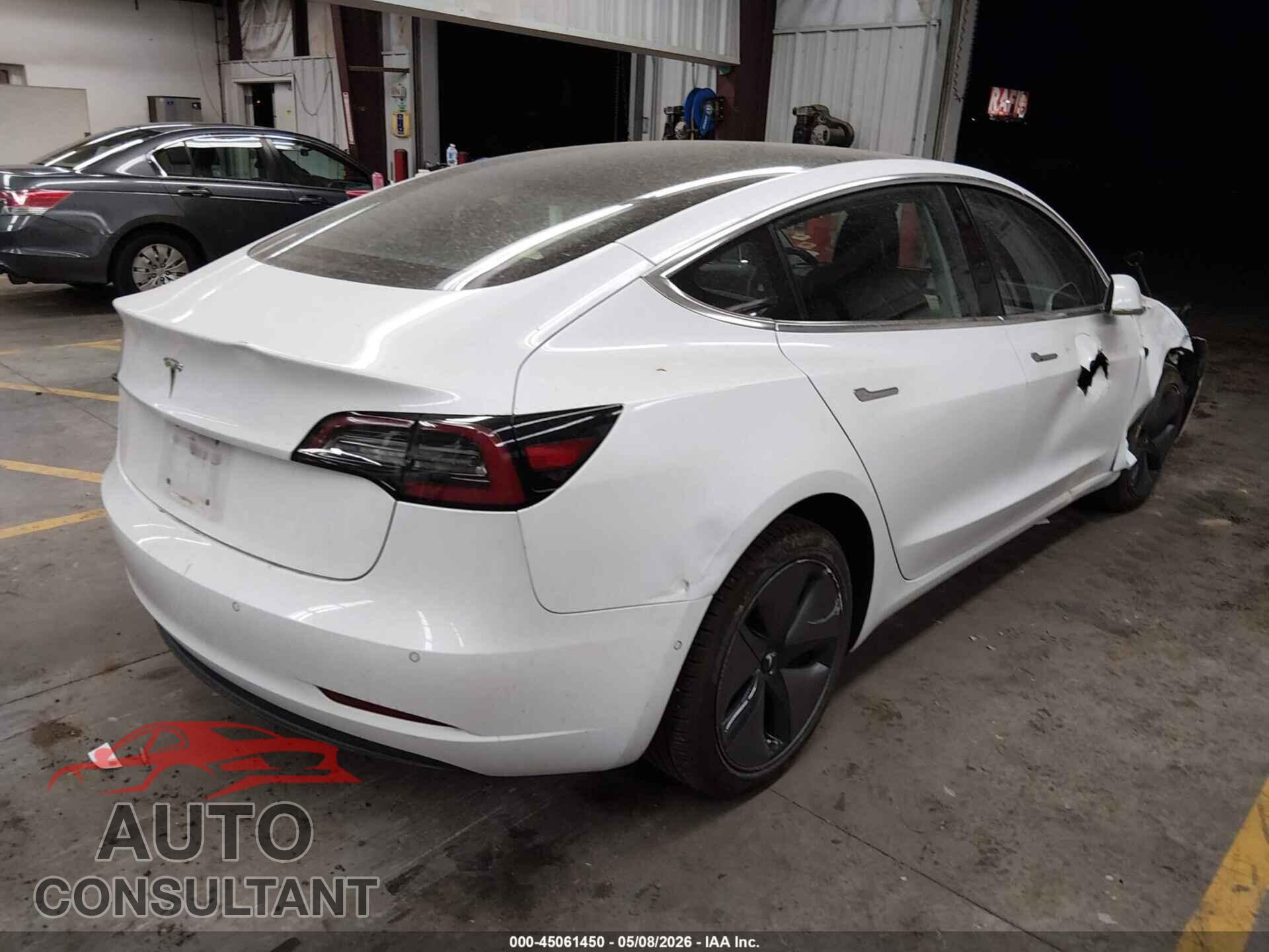 TESLA MODEL 3 2018 - 5YJ3E1EA1JF071894