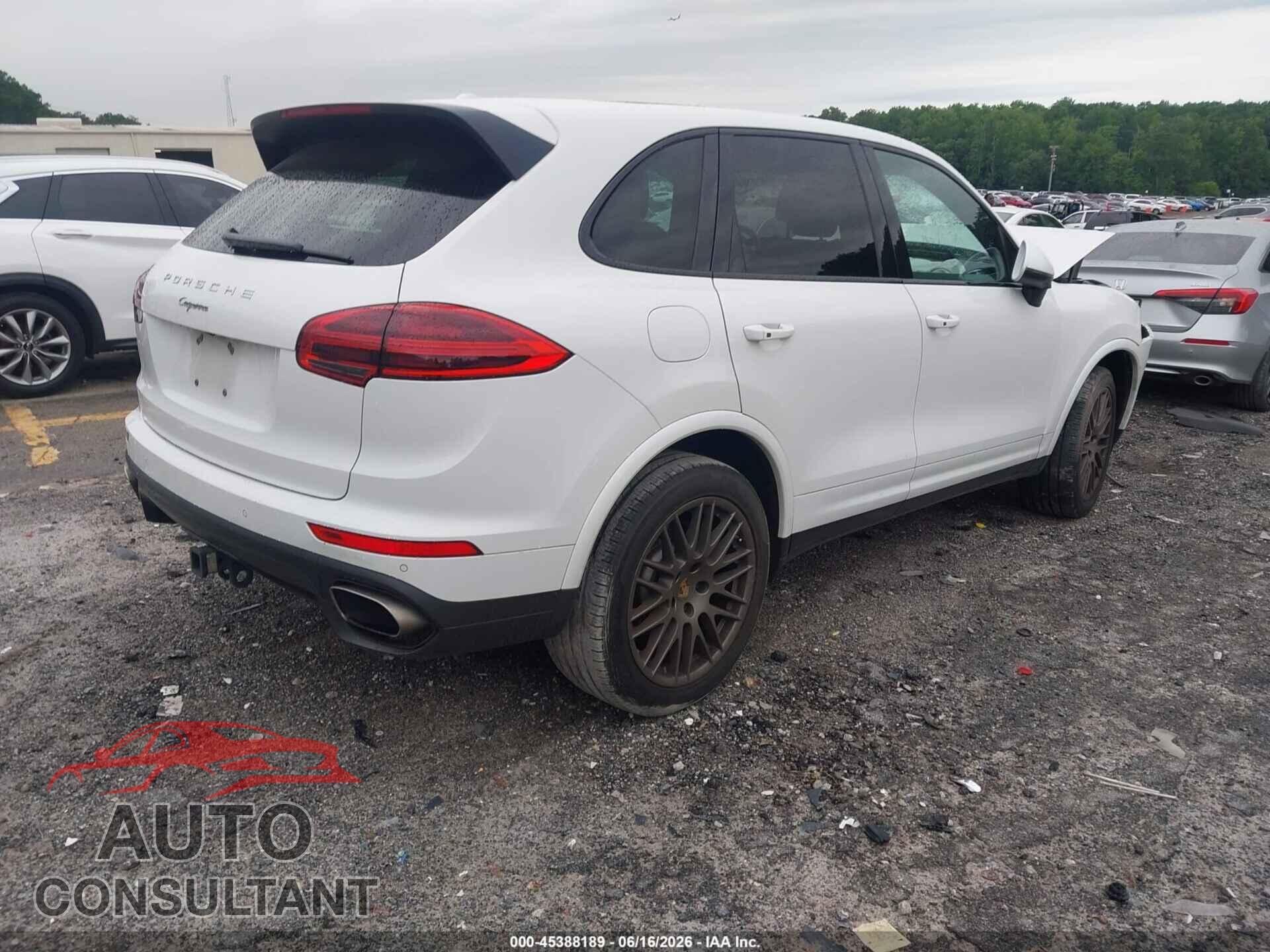 PORSCHE CAYENNE 2017 - WP1AA2A22HKA89761