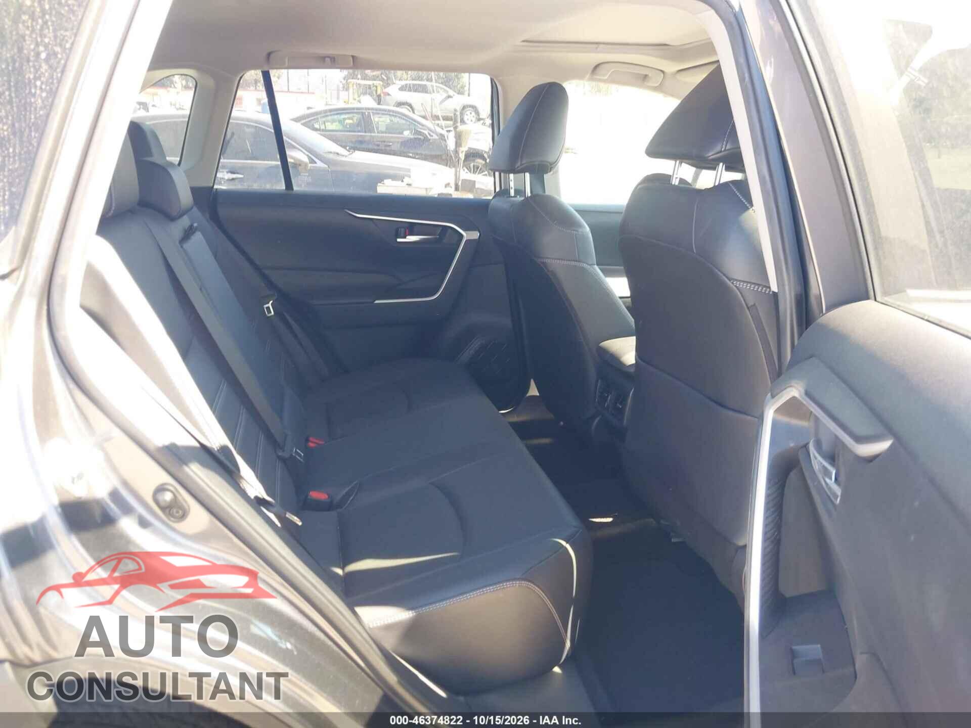 TOYOTA RAV4 2019 - JTMC1RFV0KD027552