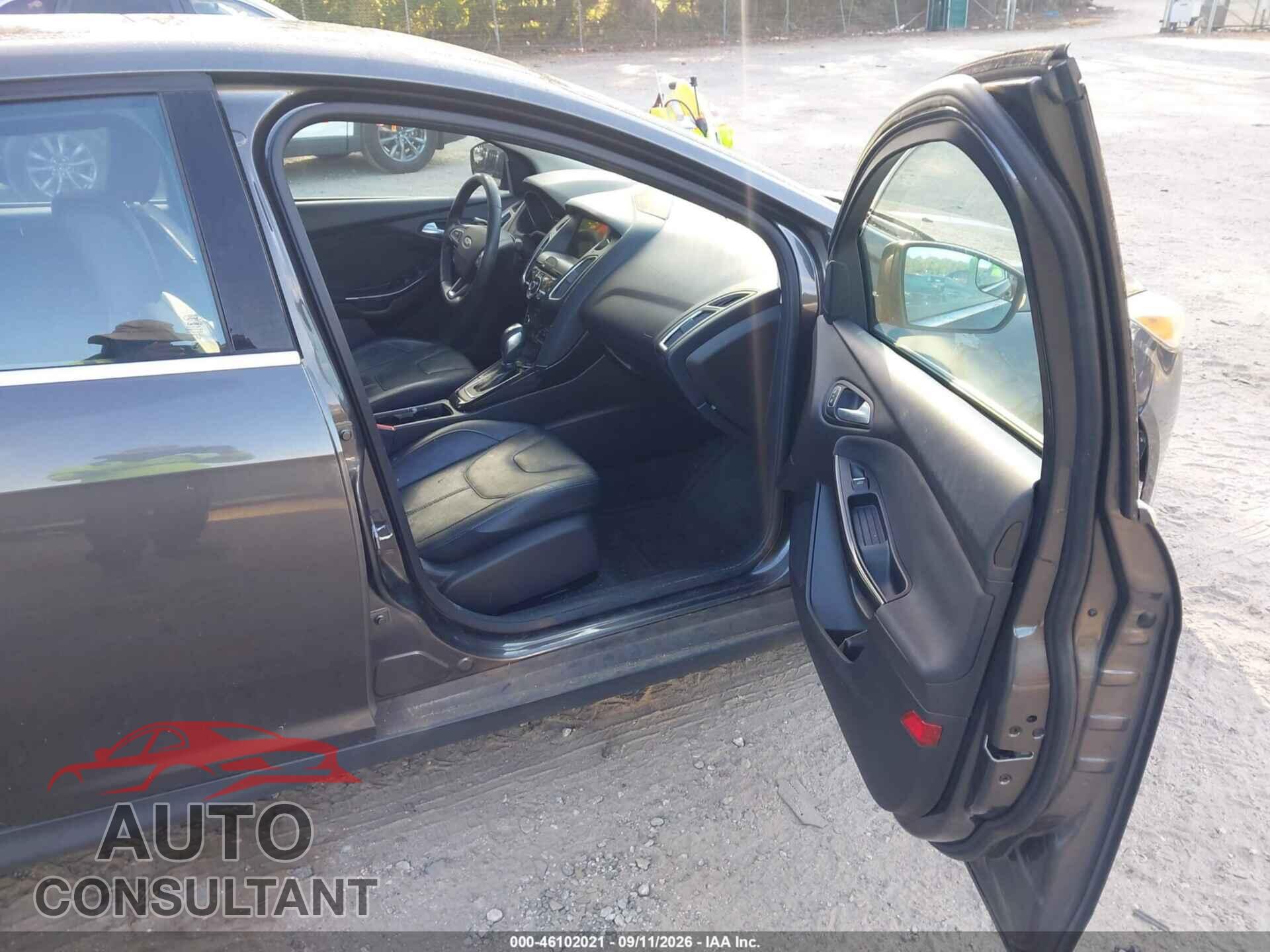 FORD FOCUS 2016 - 1FADP3J27GL273868