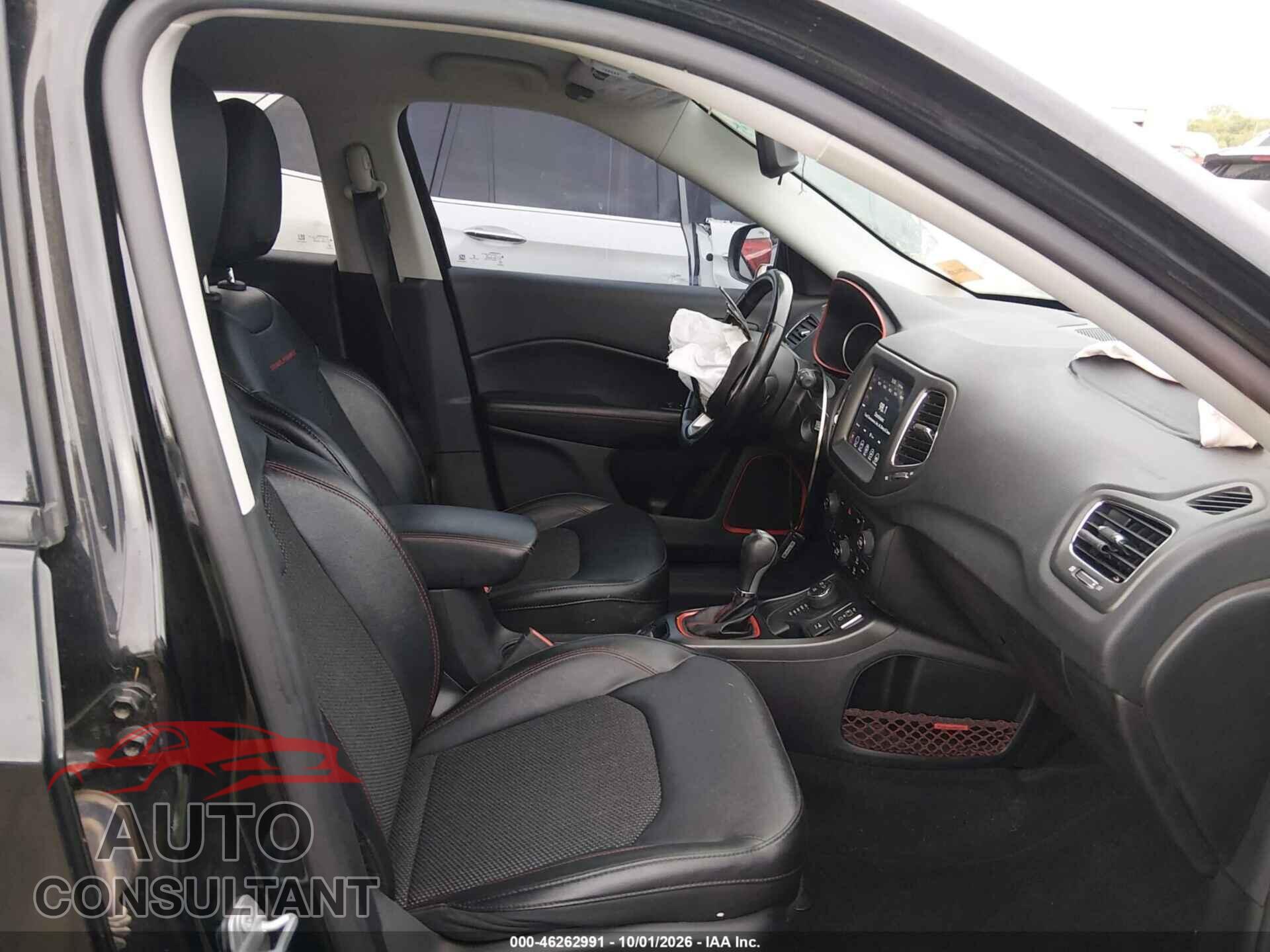 JEEP COMPASS 2020 - 3C4NJDDB2LT177226