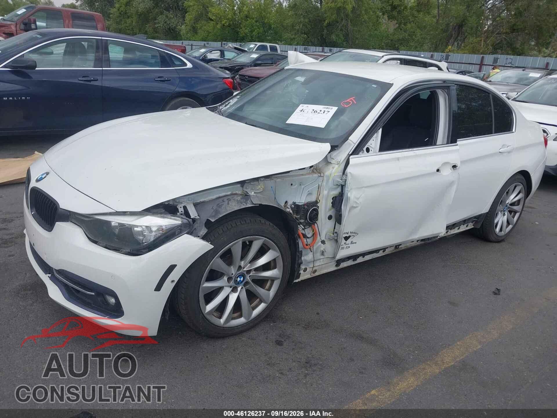 BMW 330E 2017 - WBA8E1C37HA158659