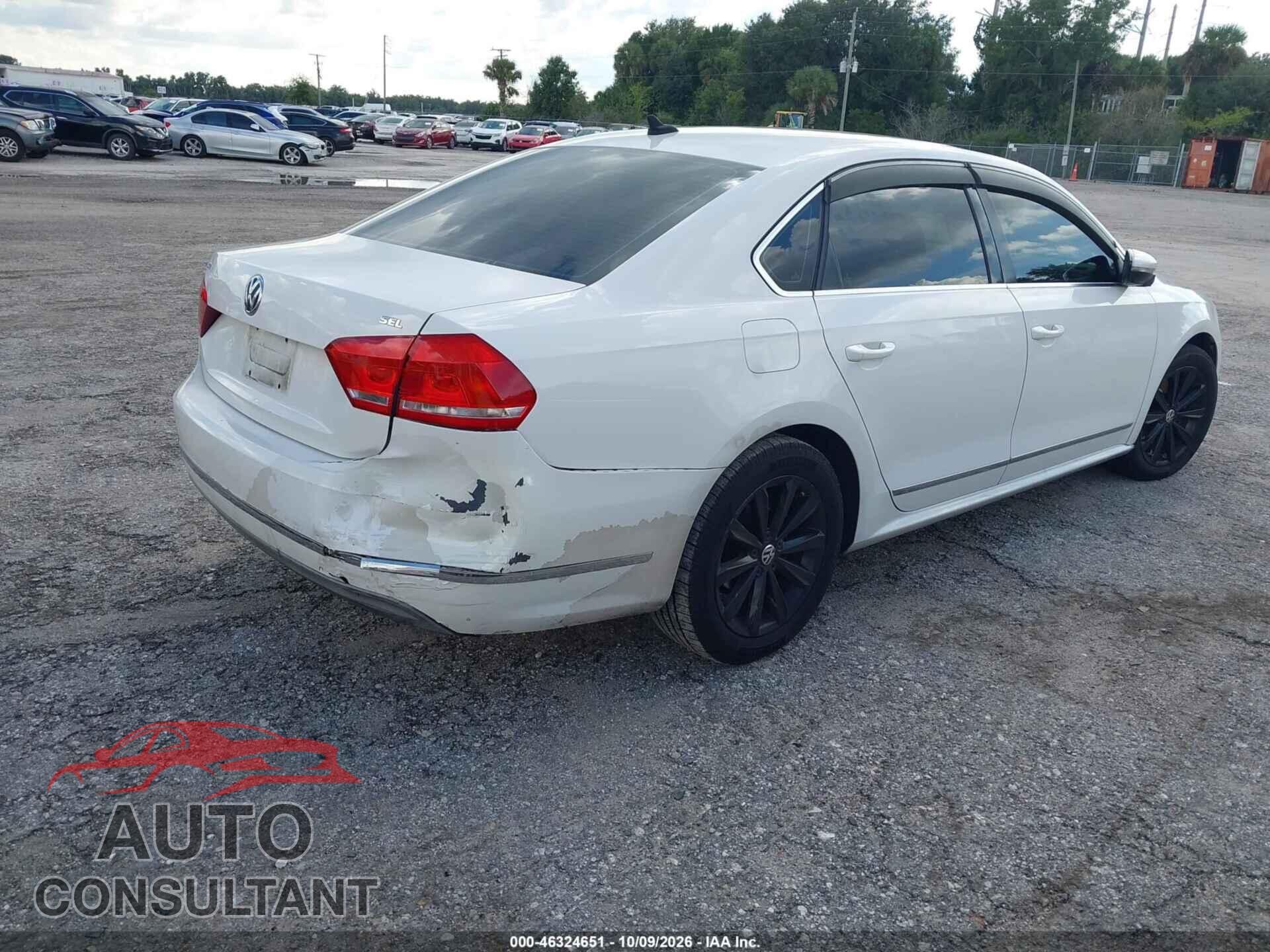 VOLKSWAGEN PASSAT 2012 - 1VWCP7A39CC008138