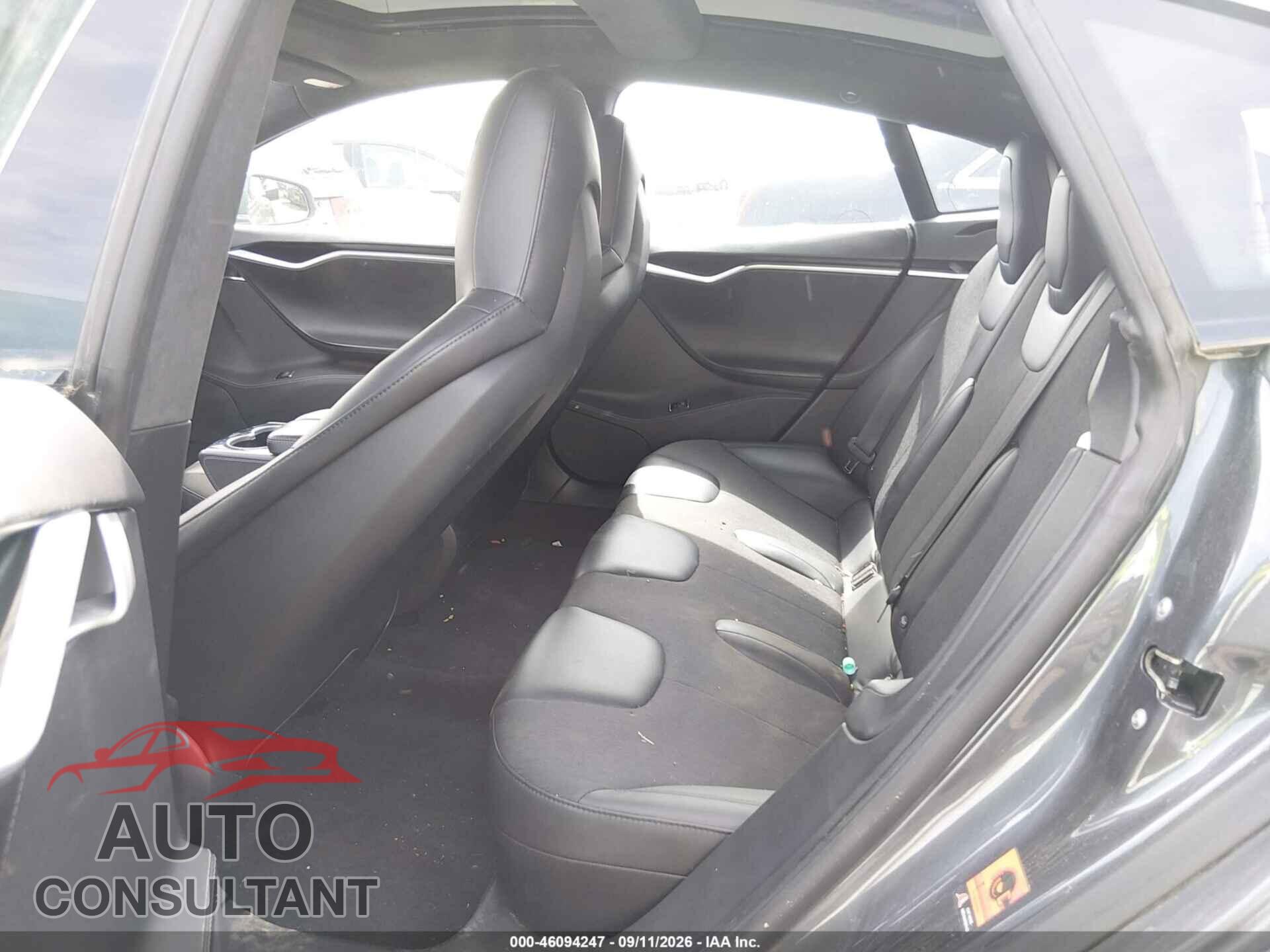 TESLA MODEL S 2015 - 5YJSA1E22FF103713